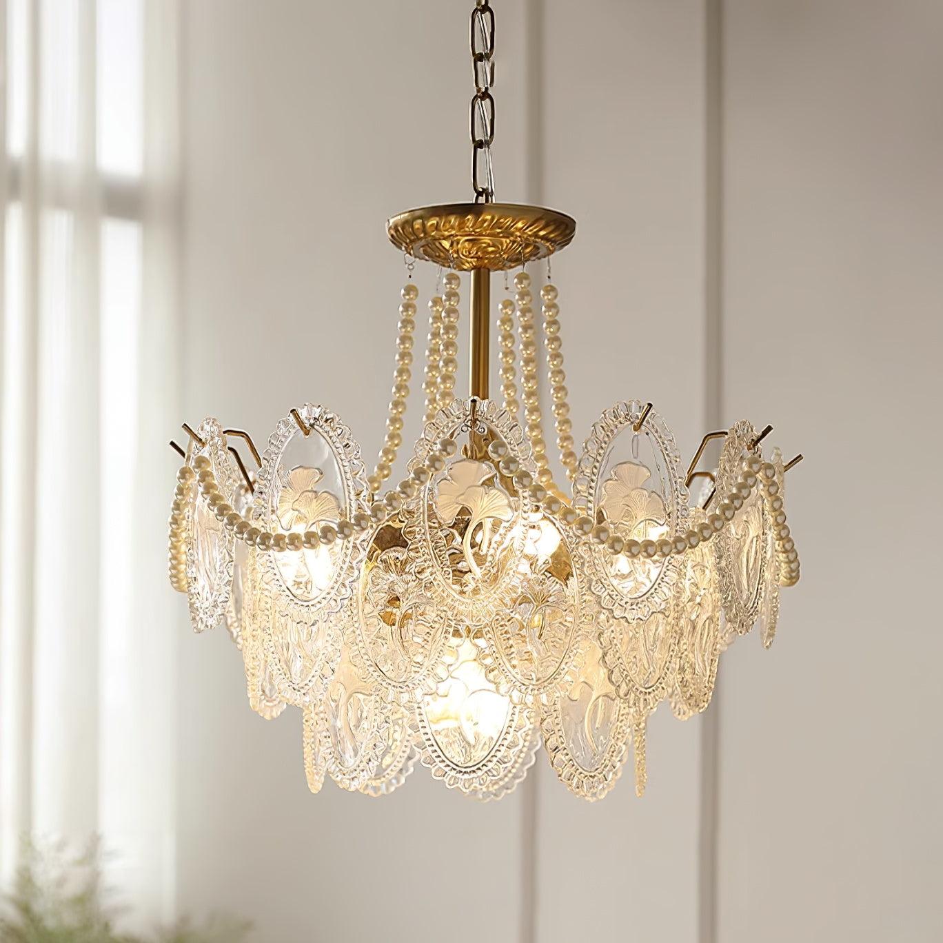 Havin Chandelier Lustrous pearls