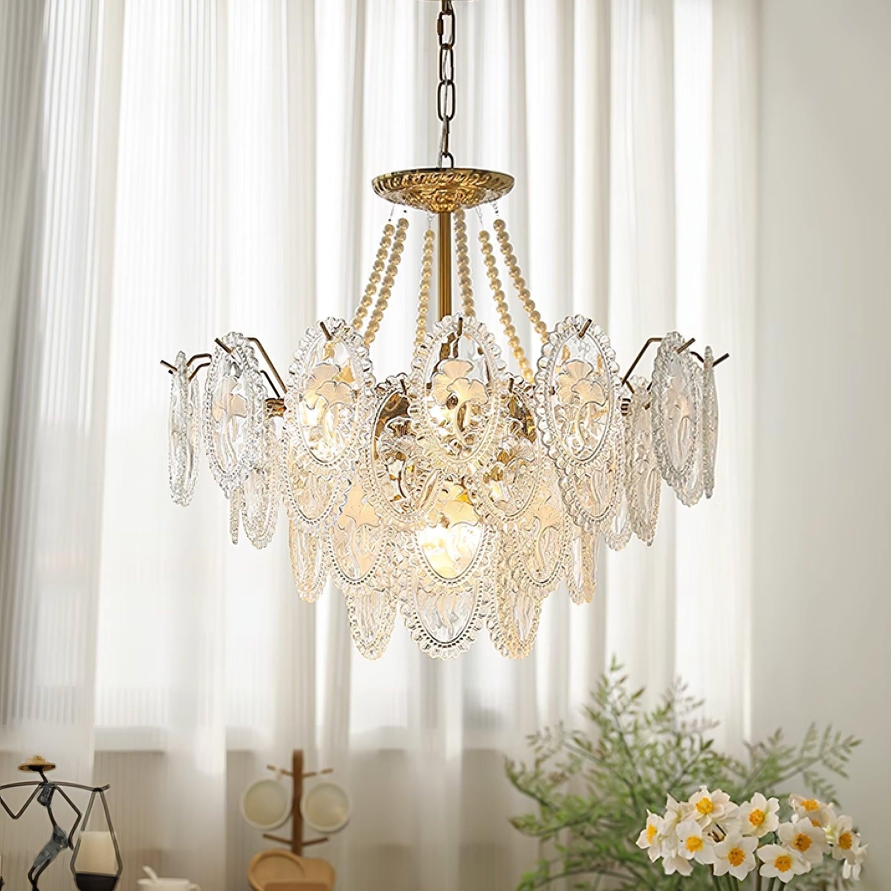 Havin Chandelier Lustrous pearls