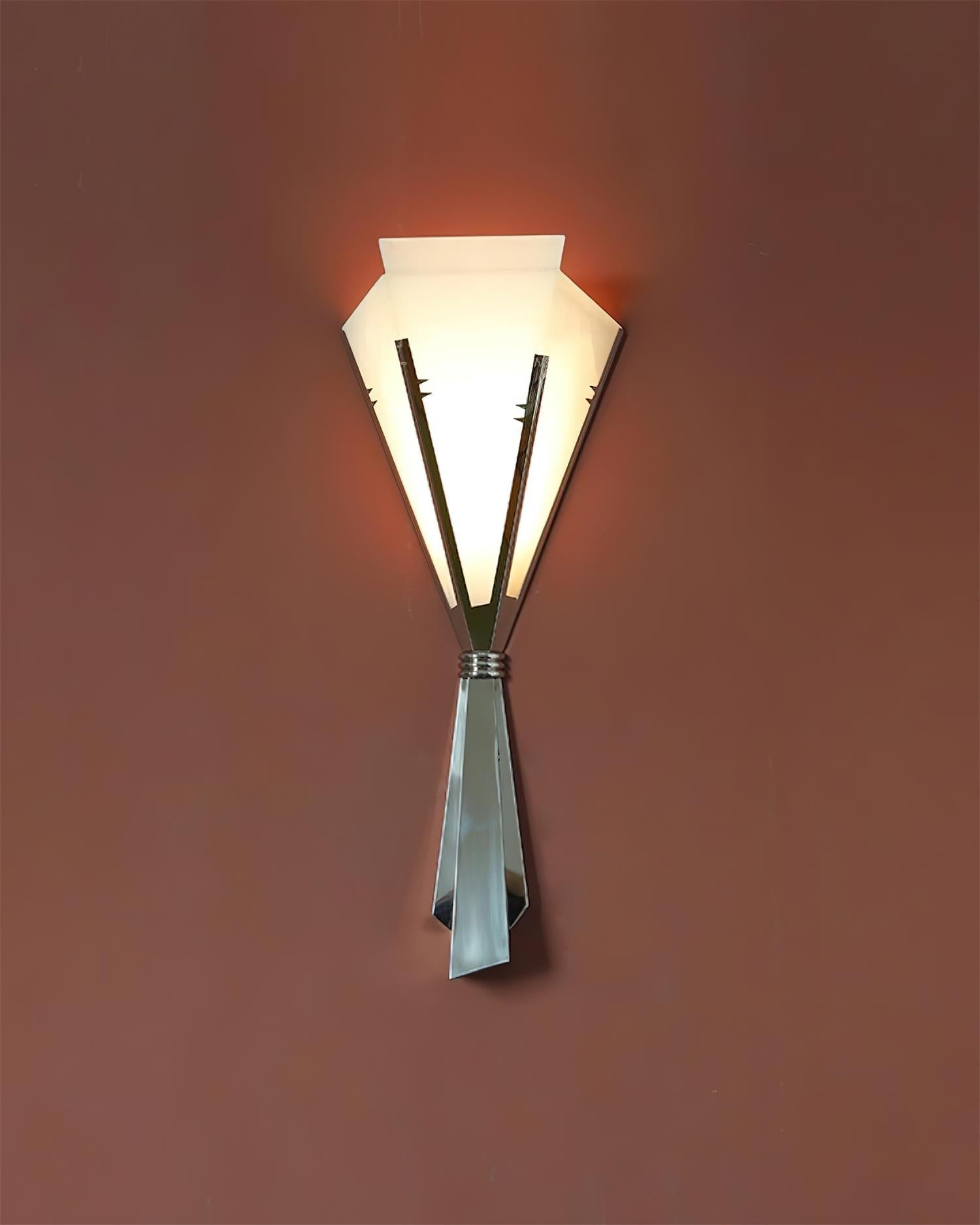 Isolde Wall Lamp