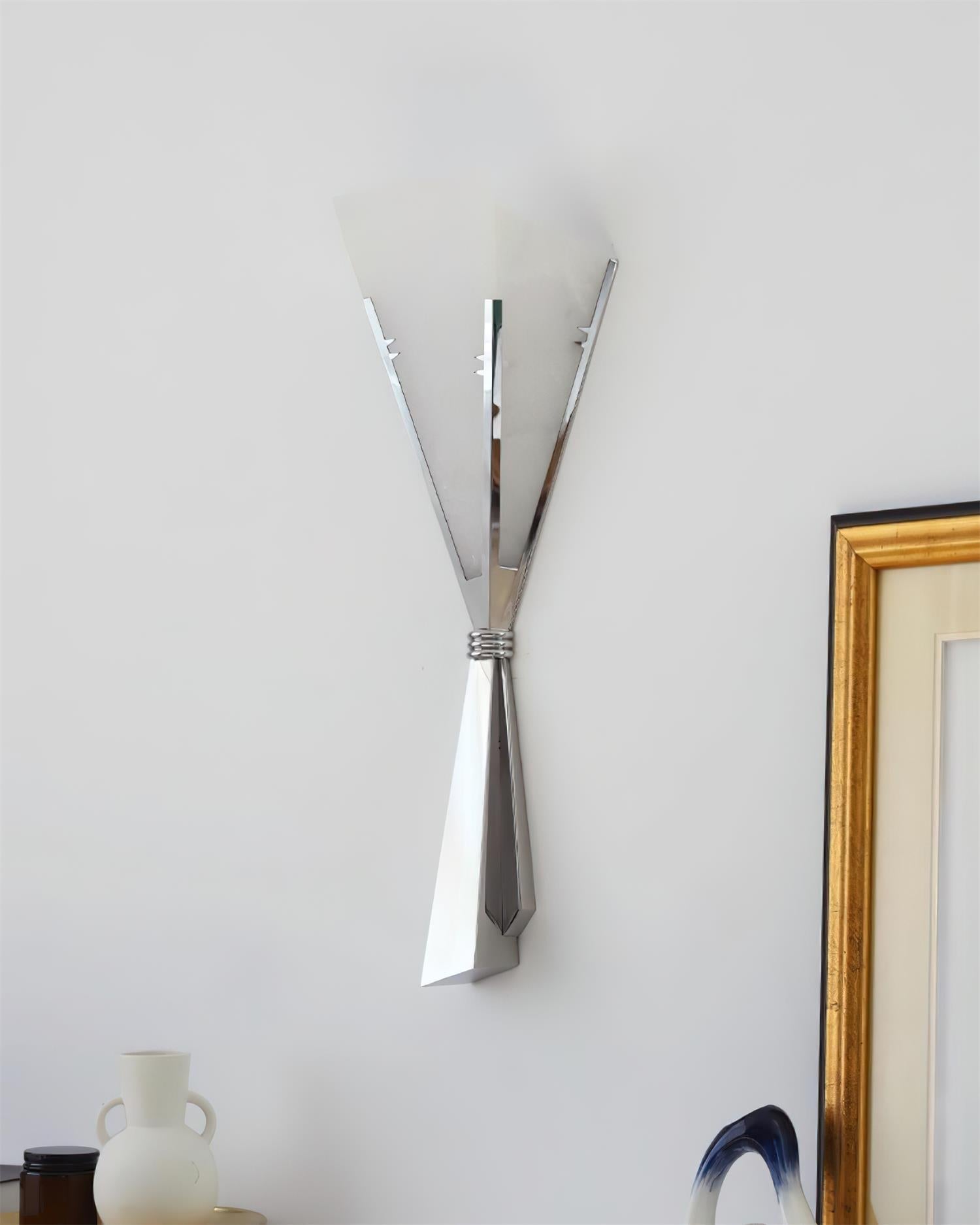 Isolde Wall Lamp