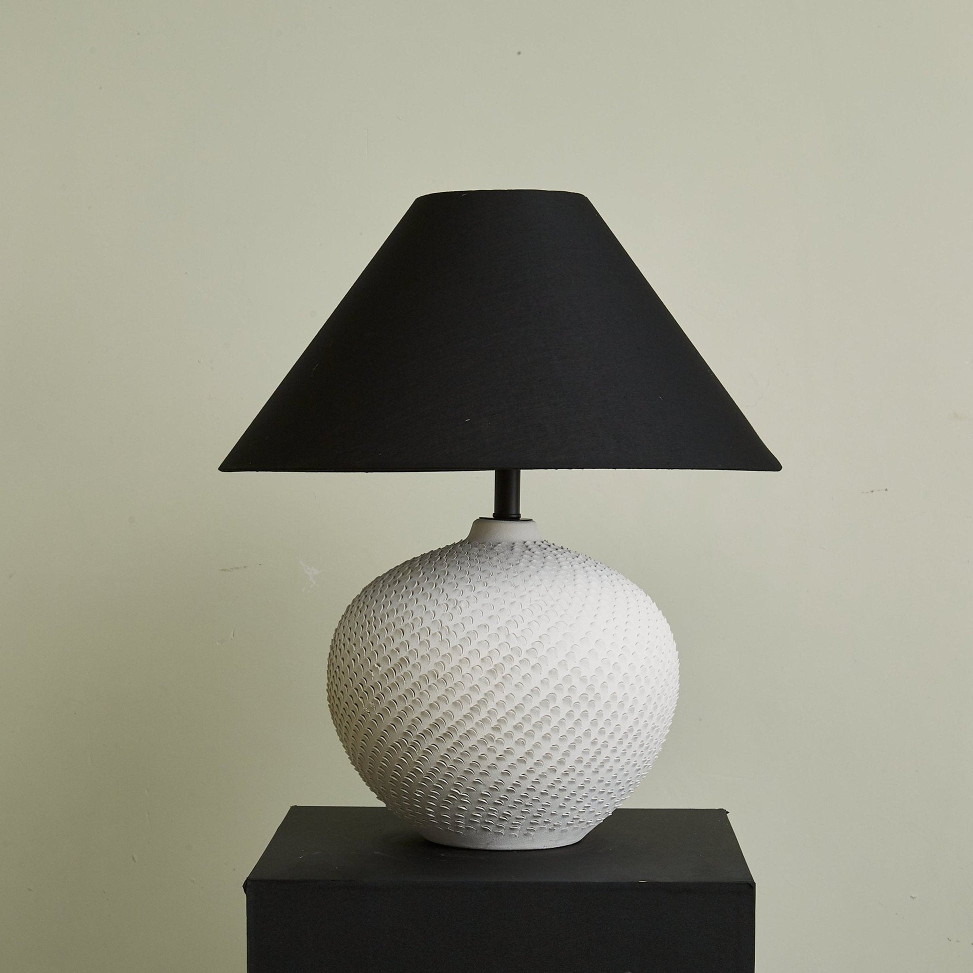 Vibe Minimalist Ceramics Table Lamp-Neutral Decor