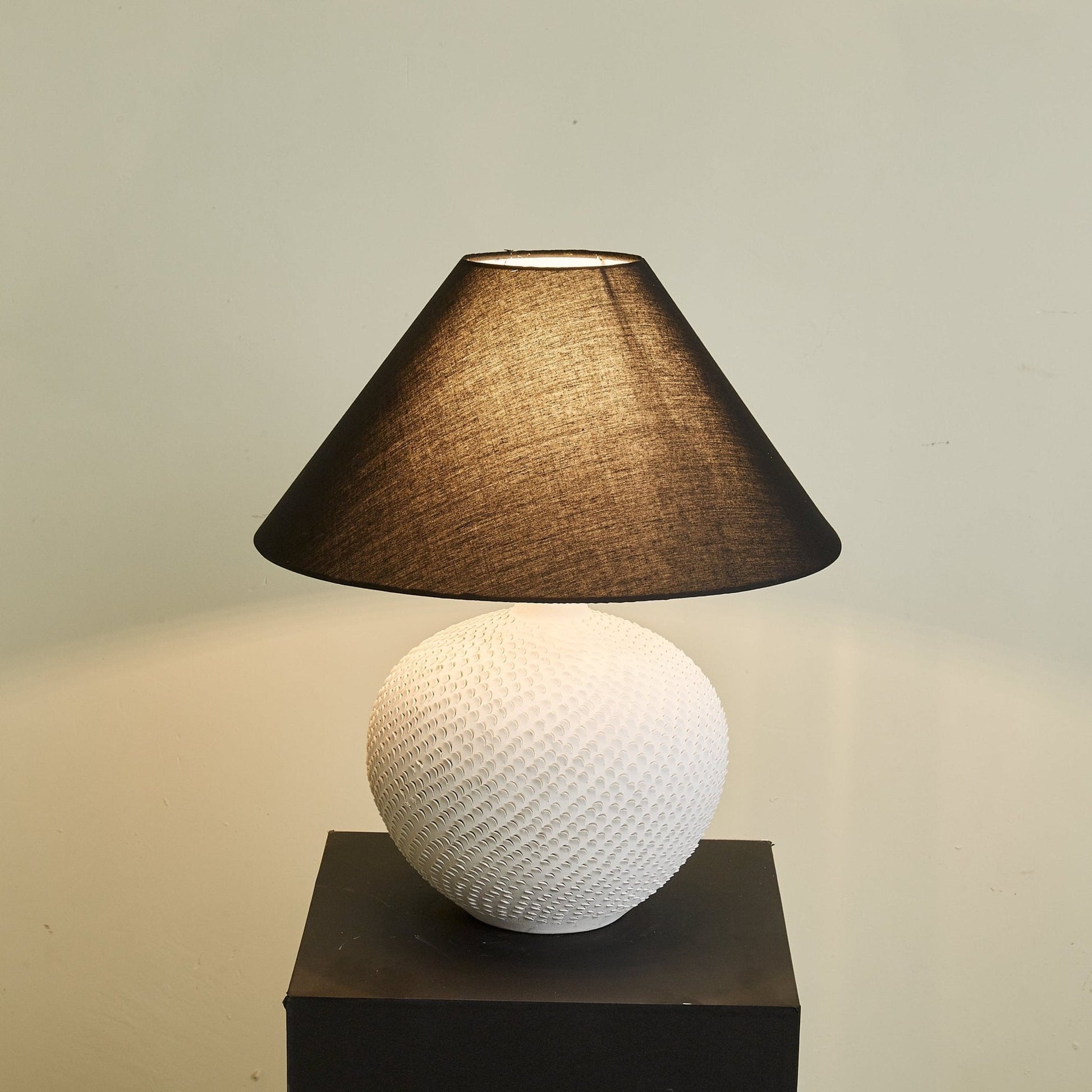 Vibe Minimalist Ceramics Table Lamp-Neutral Decor