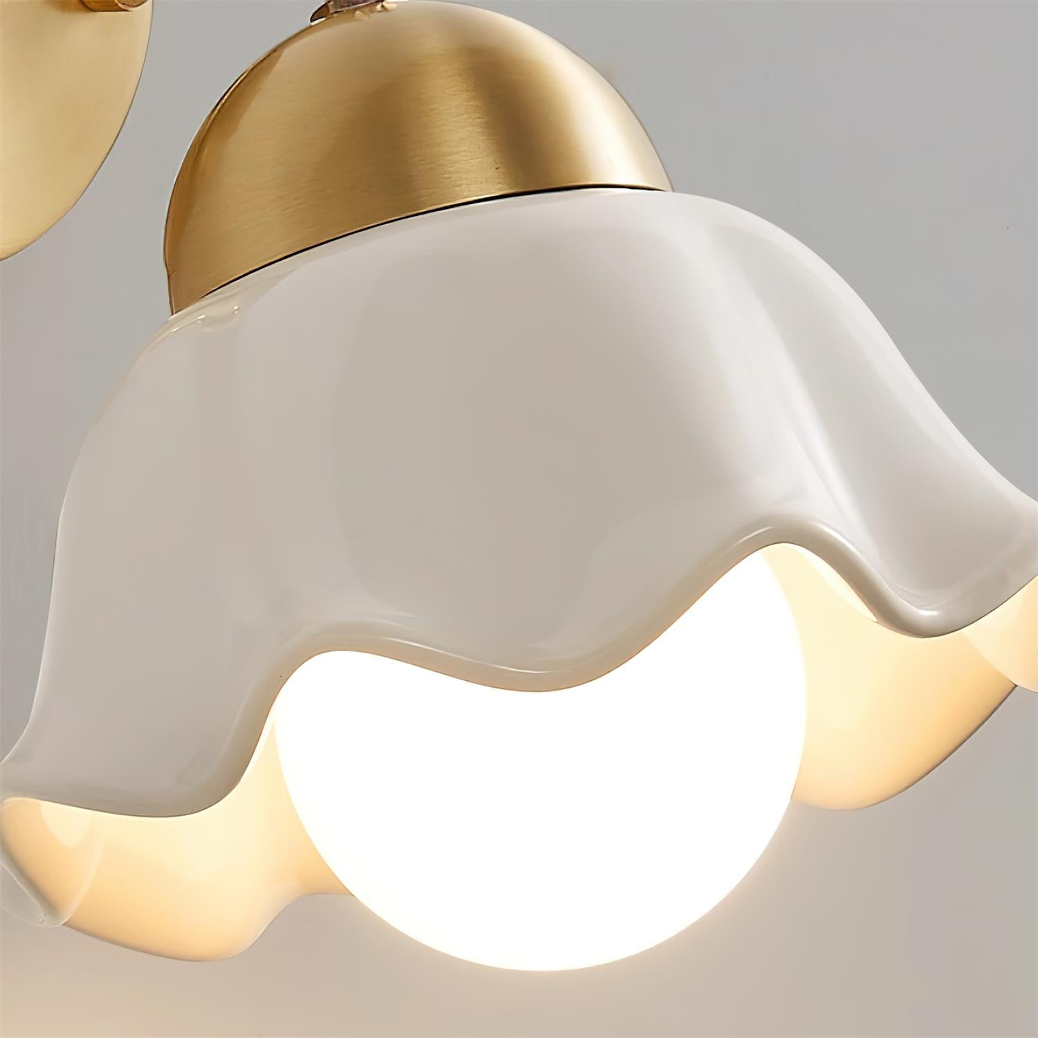Wall Lamp Brass and Ceramic Wavy Shade Globe Accent Retro Artistic