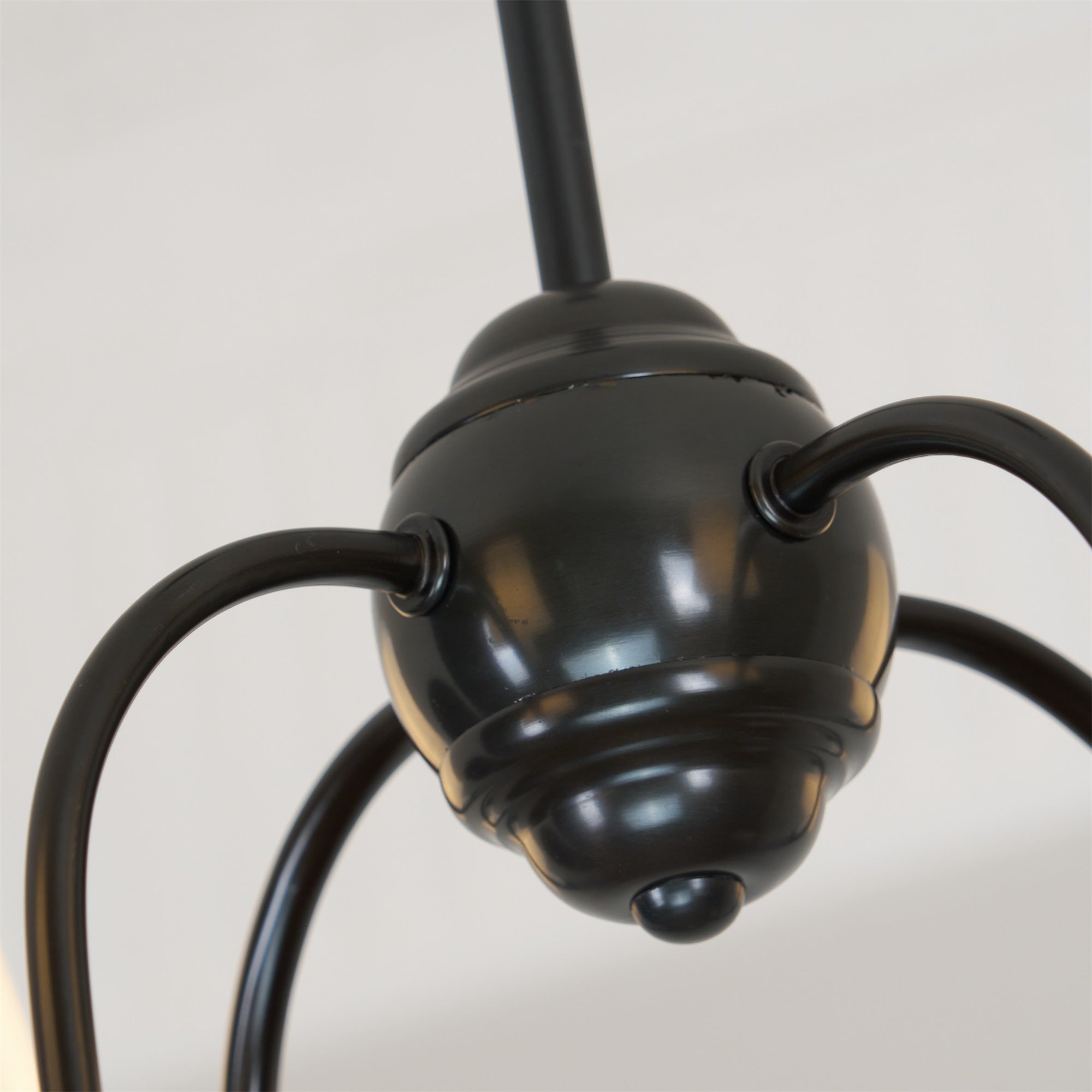 Vivienne Chandelier