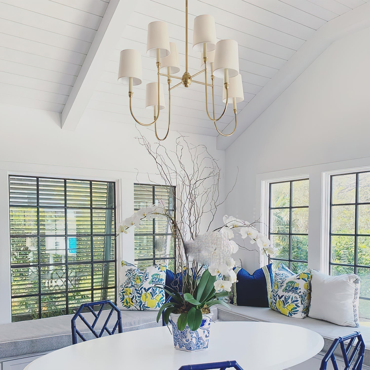 Vivienne Chandelier