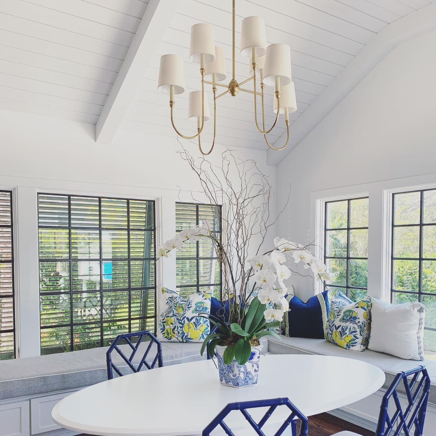 Vivienne Chandelier