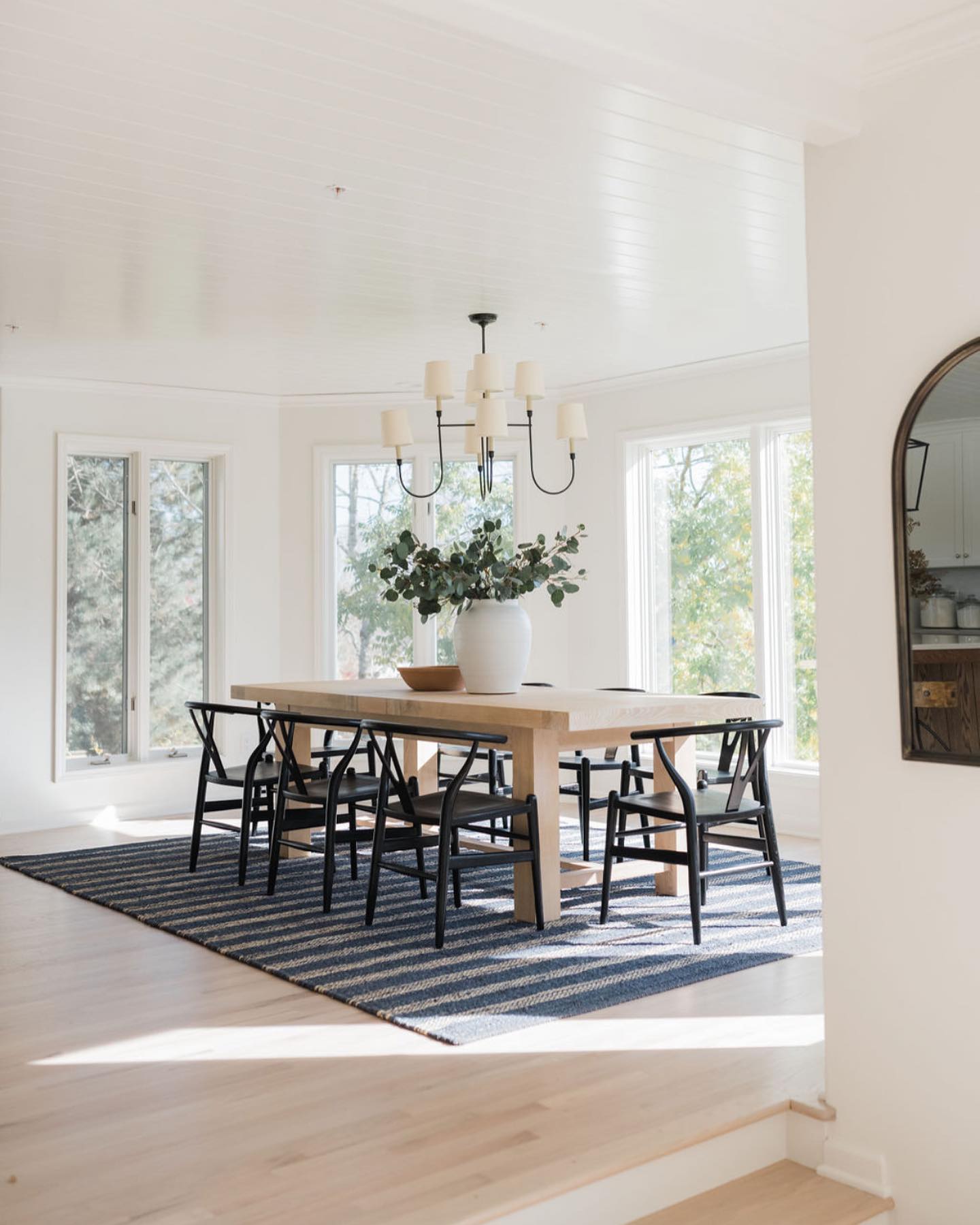 Vivienne Chandelier