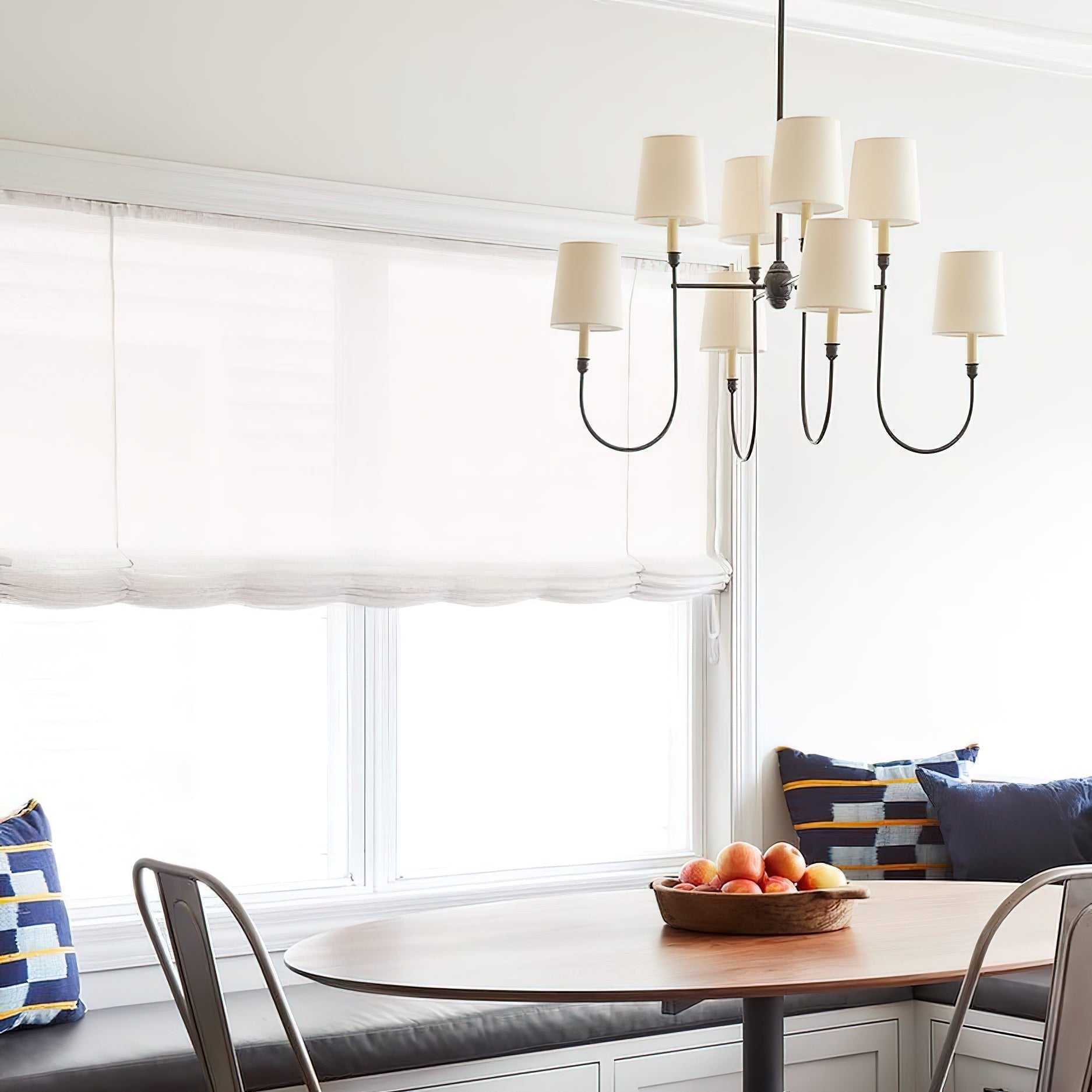 Vivienne Chandelier