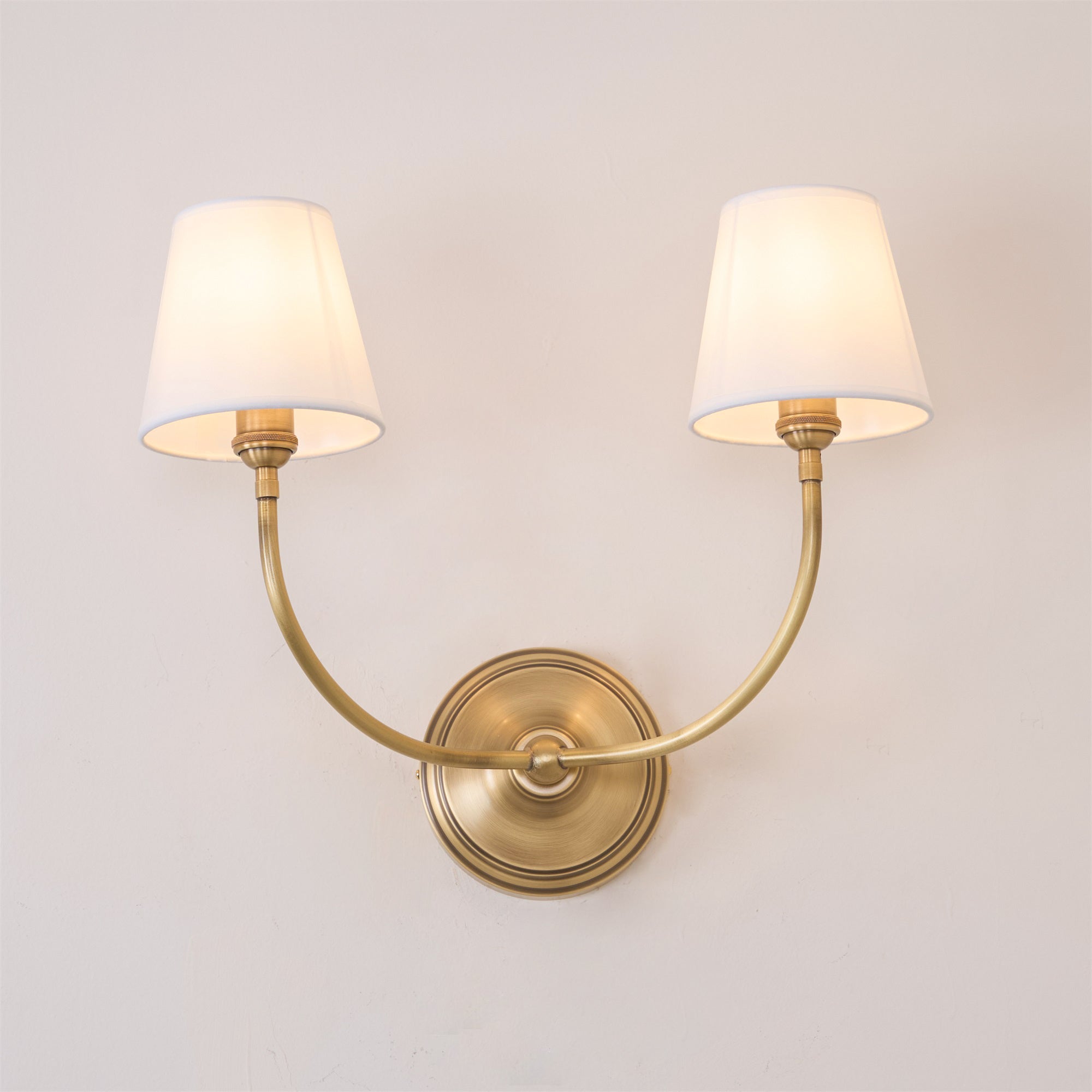 Amelie Wall Lamp