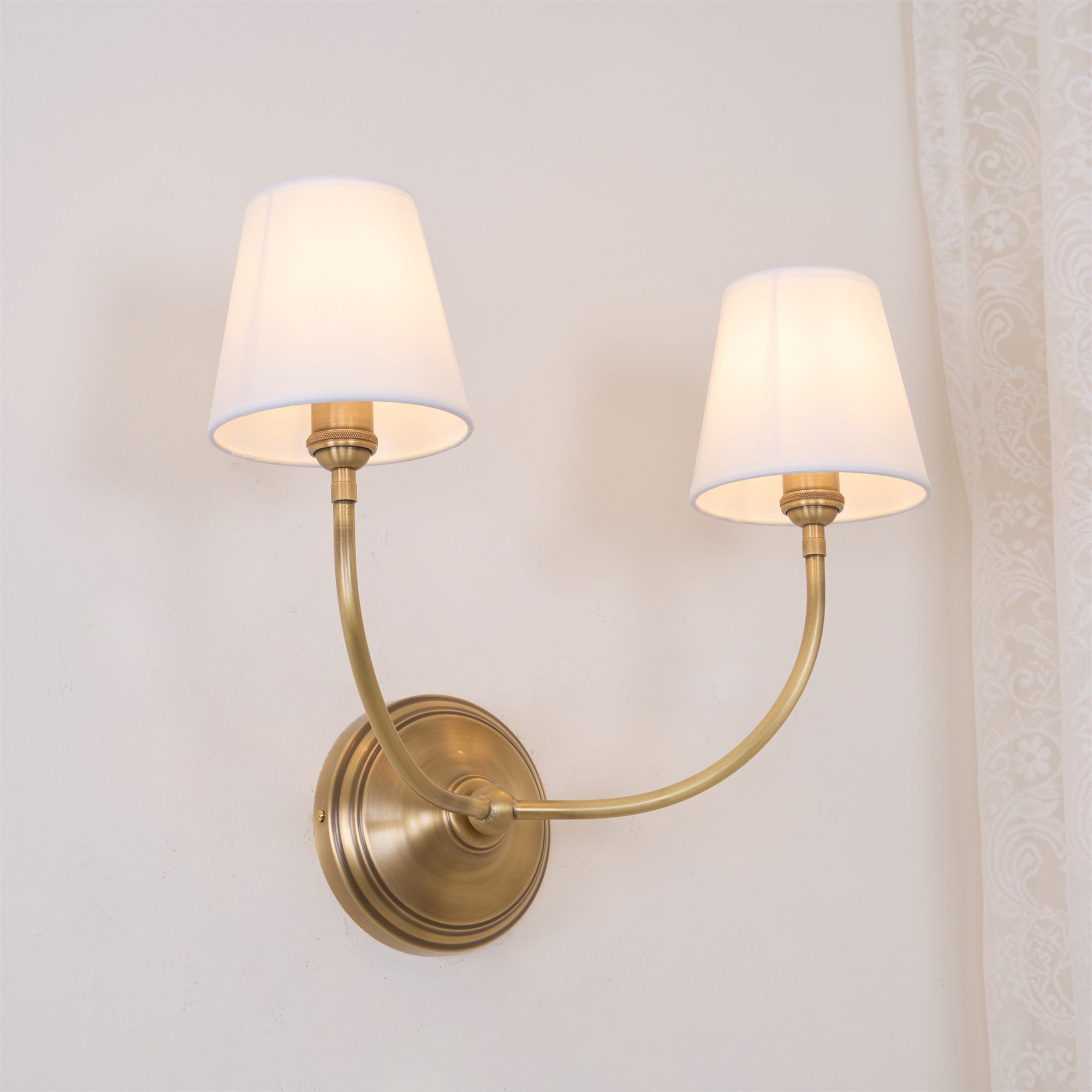 Amelie Wall Lamp
