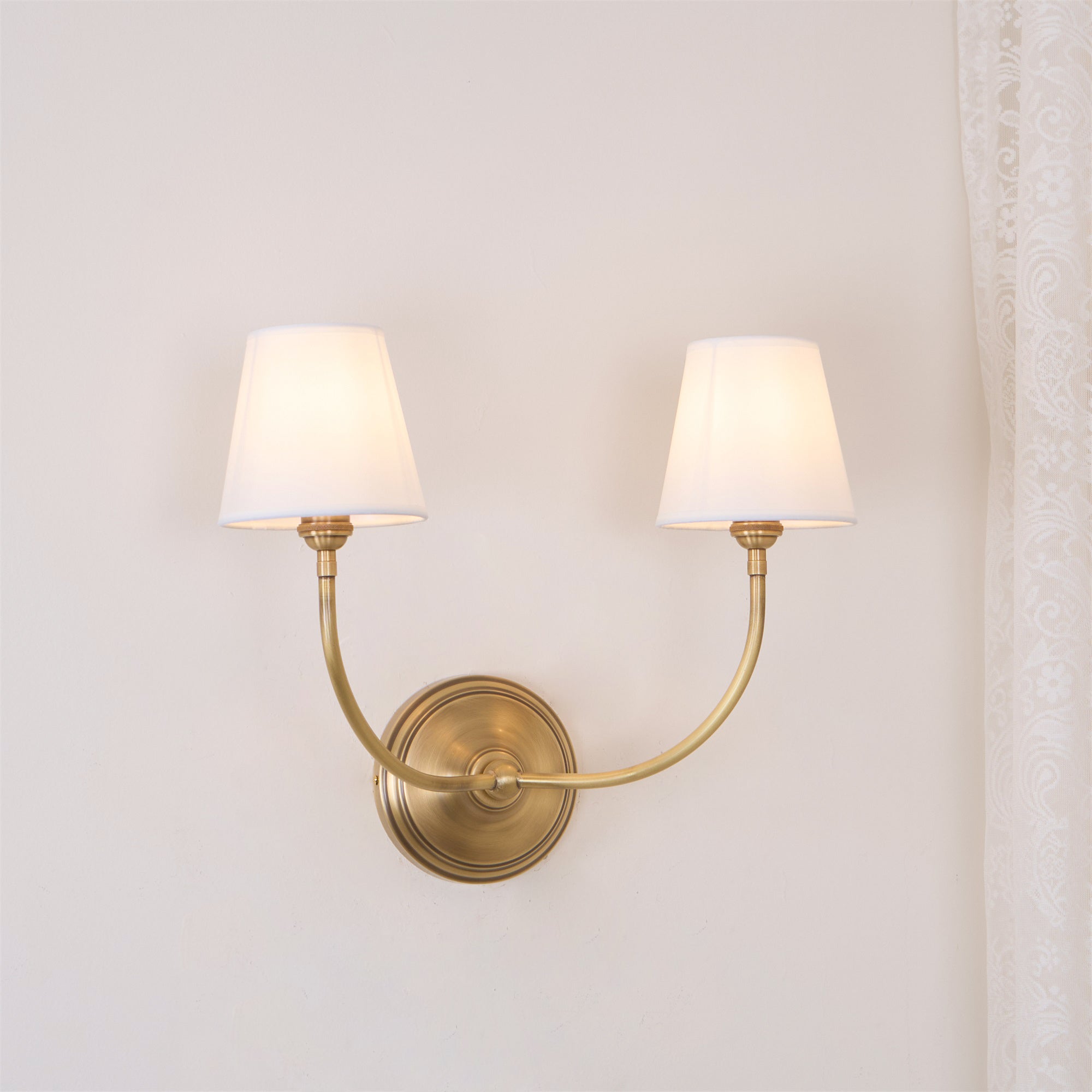 Amelie Wall Lamp