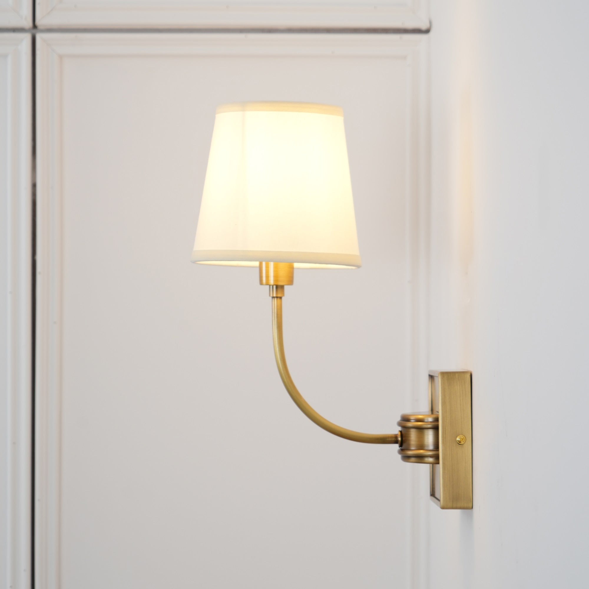 Amelie Wall Lamp