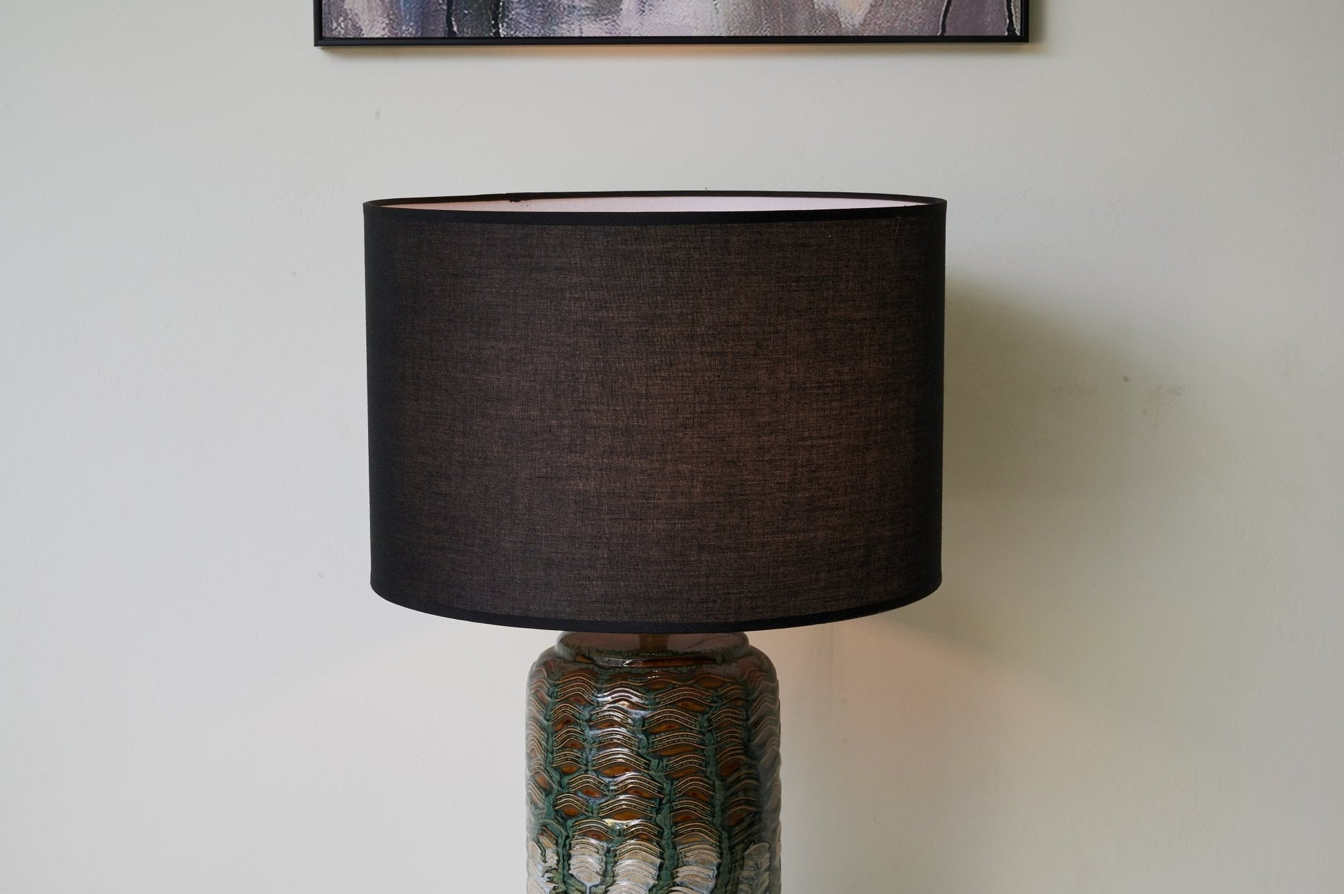 Ainsley Modern CeramicTable Lamp-Neutral Decor