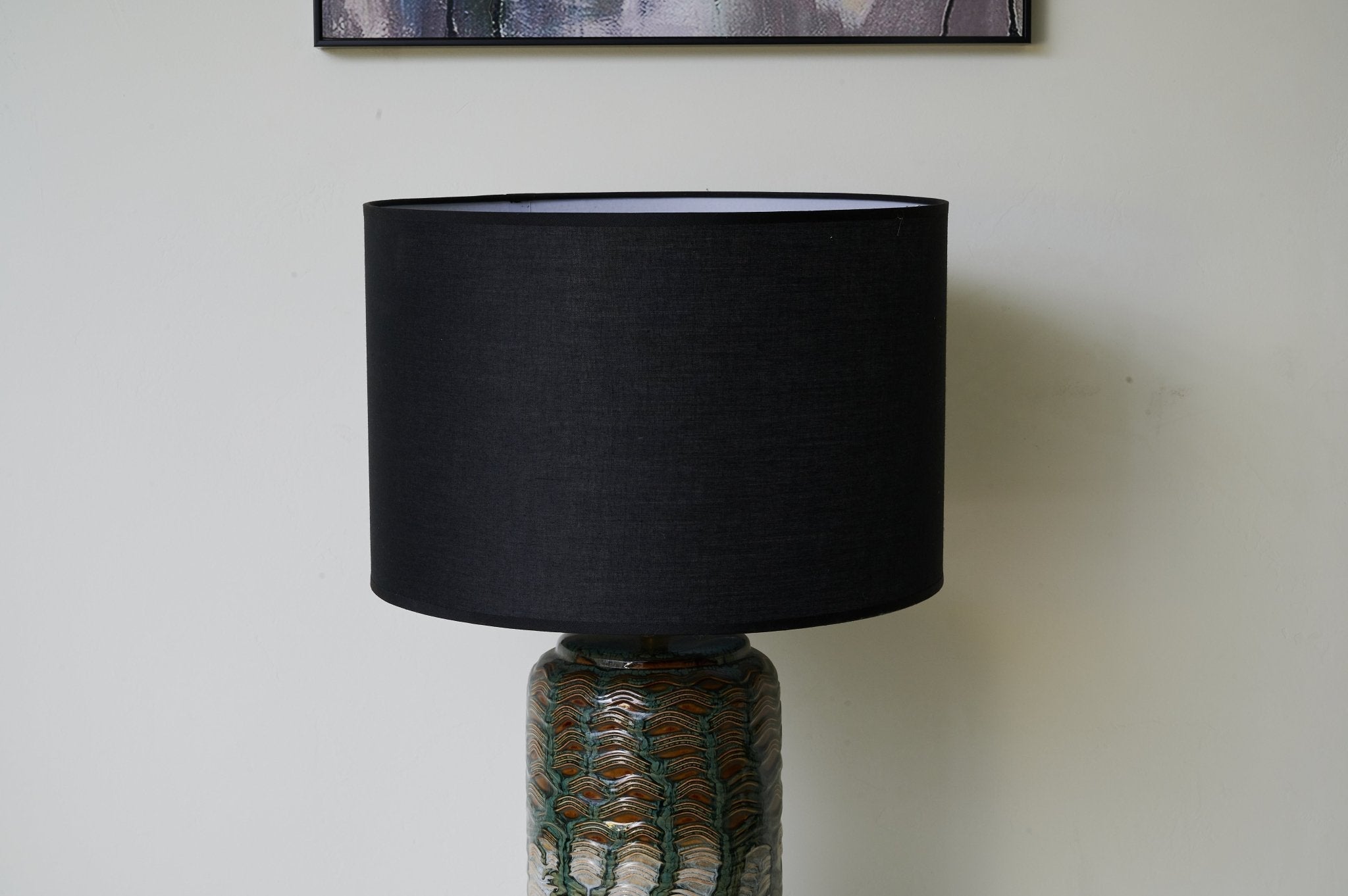 Ainsley Modern CeramicTable Lamp-Neutral Decor