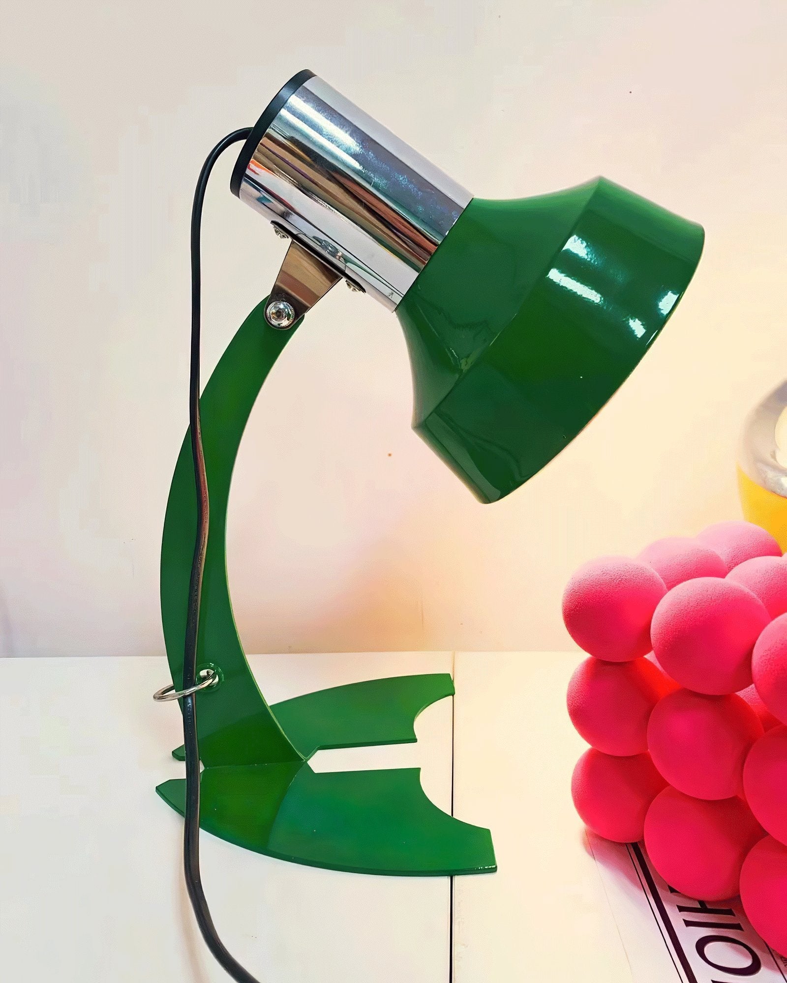 Elaris Retro Table Lamp-Neutral Decor