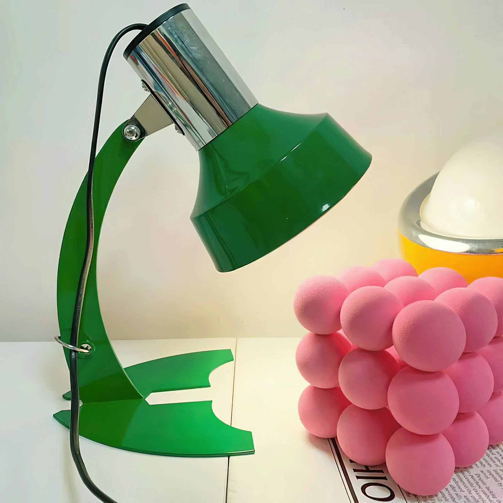 Elaris Retro Table Lamp-Neutral Decor