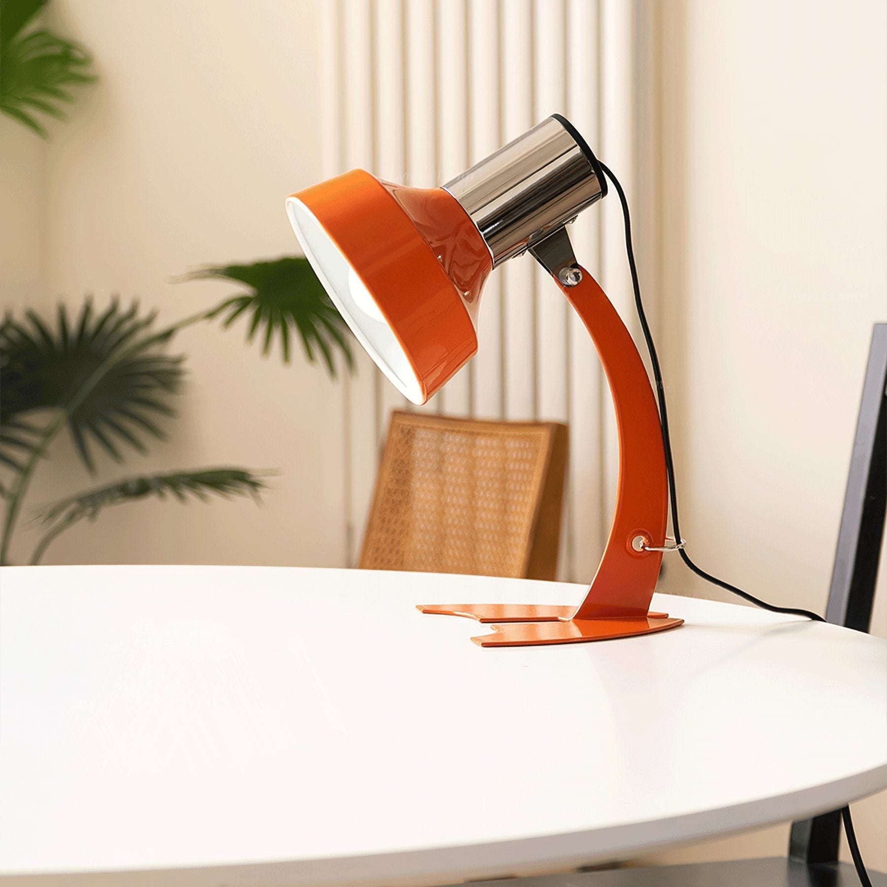 Elaris Retro Table Lamp-Neutral Decor