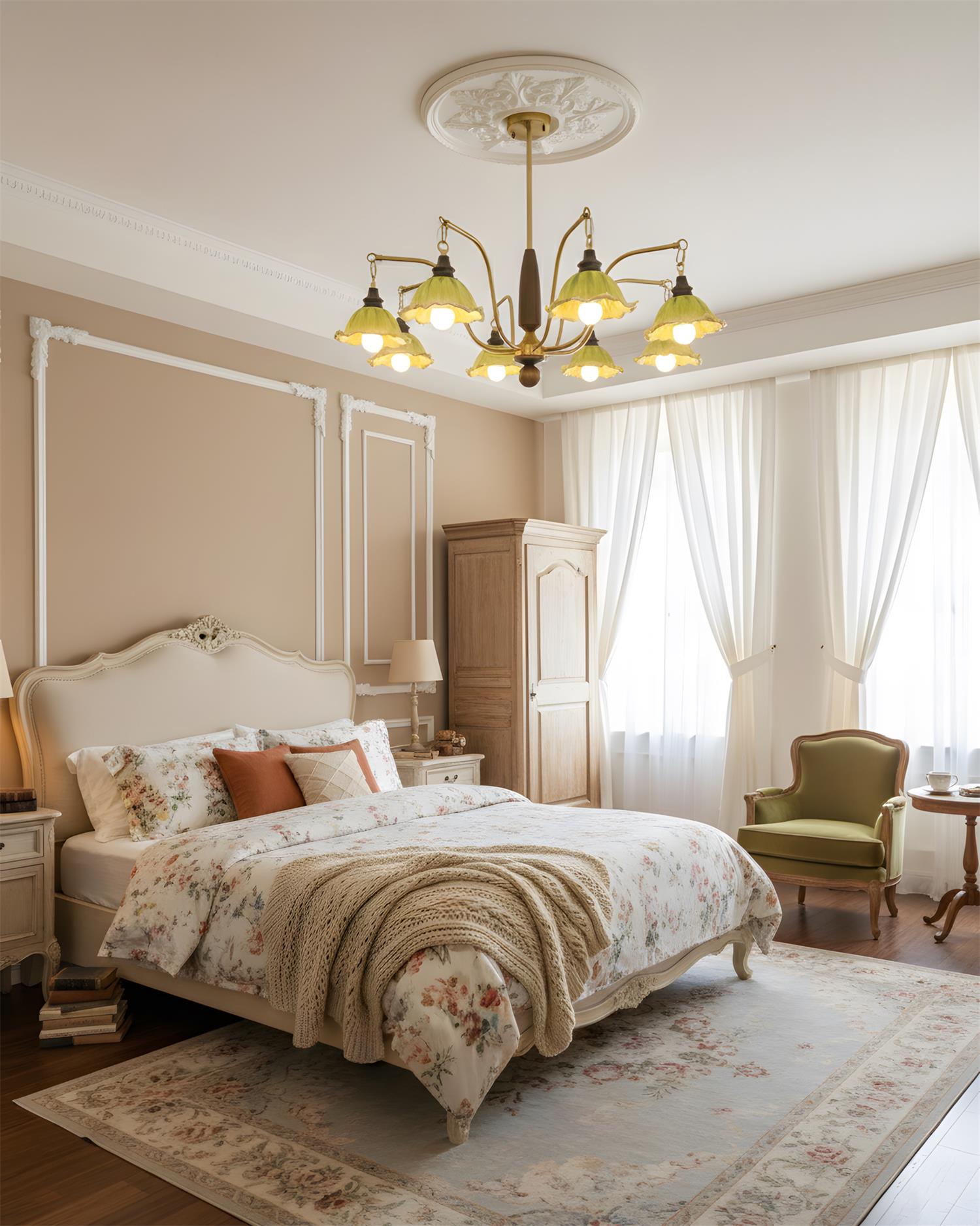 Aveline Chandelier