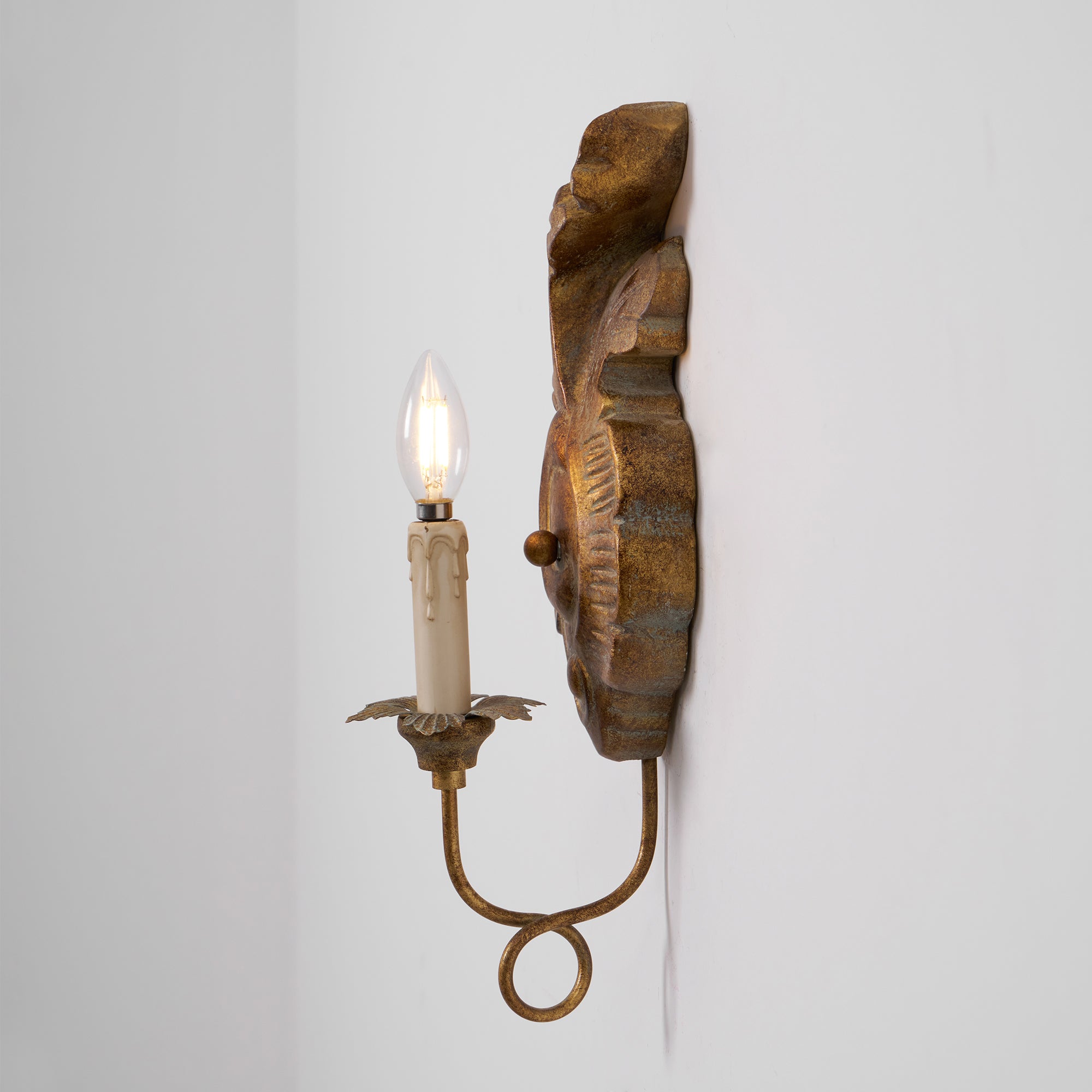 Seraphina Wall Lamp