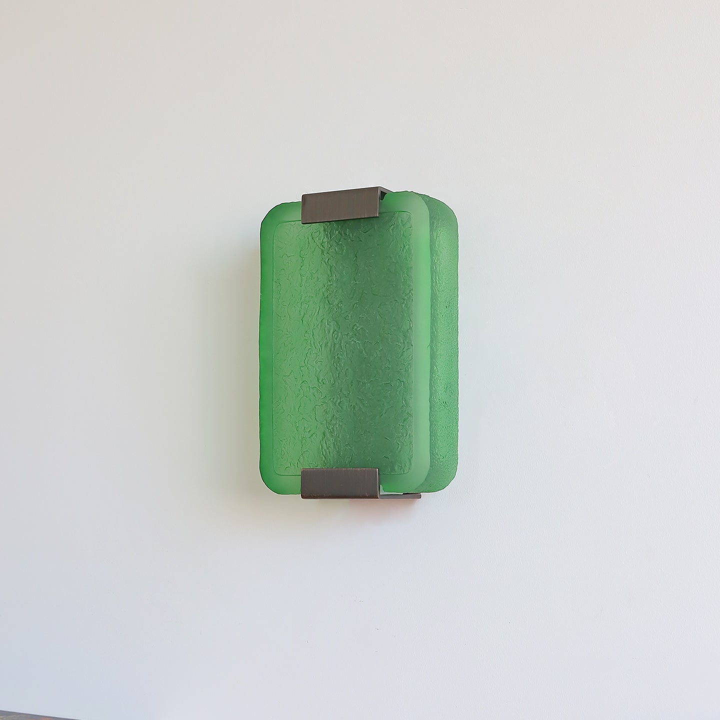 Verella Cast Resin Wall Sconce-Neutral Decor