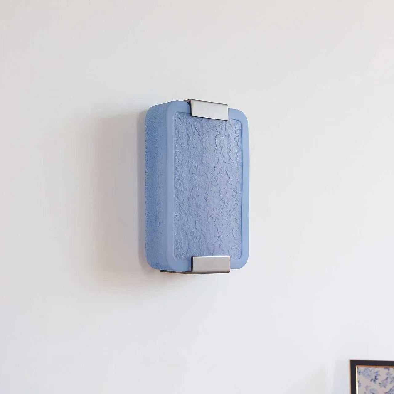 Verella Cast Resin Wall Sconce-Neutral Decor