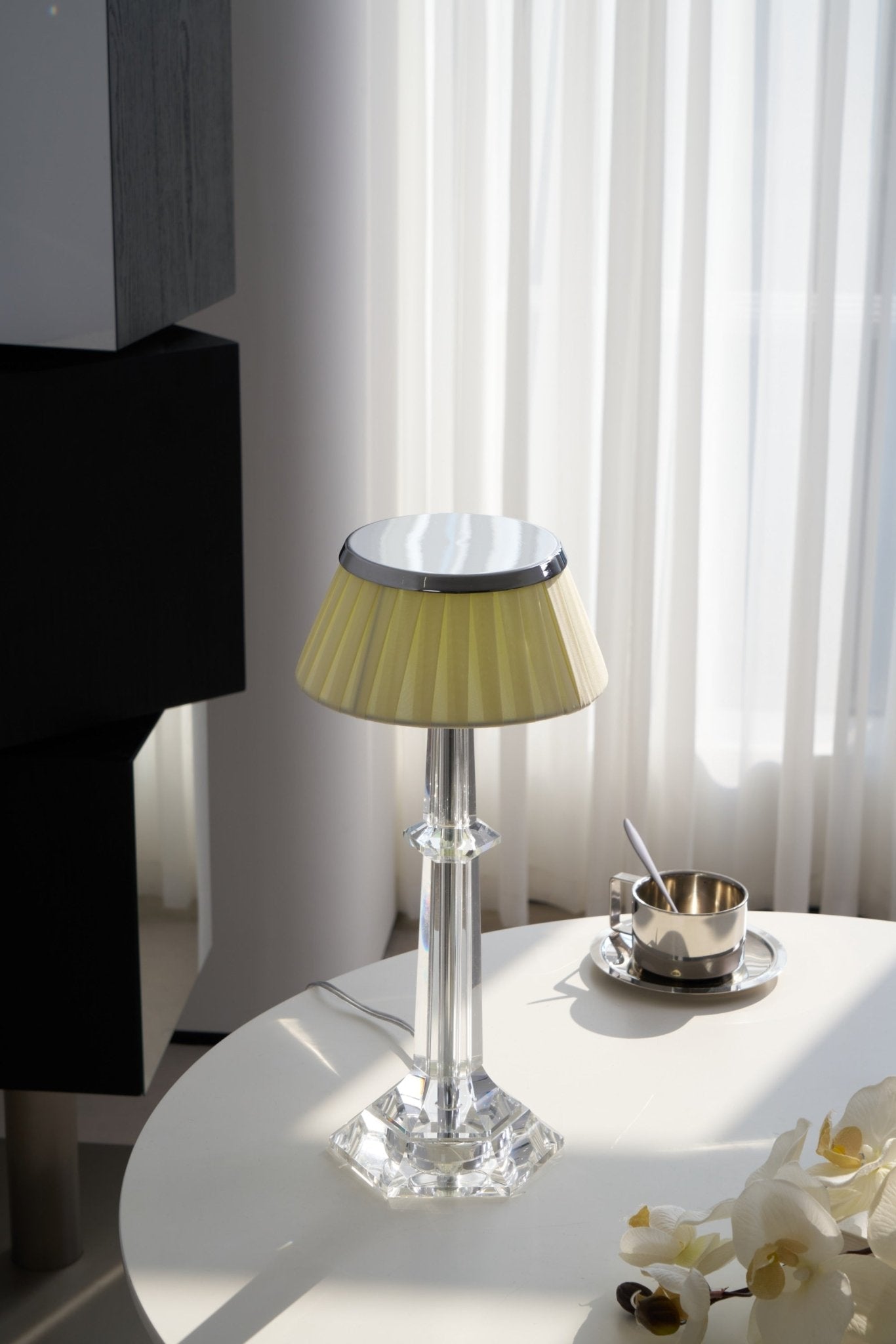 Haloza Fabric Luxurious Table Lamp-Neutral Decor