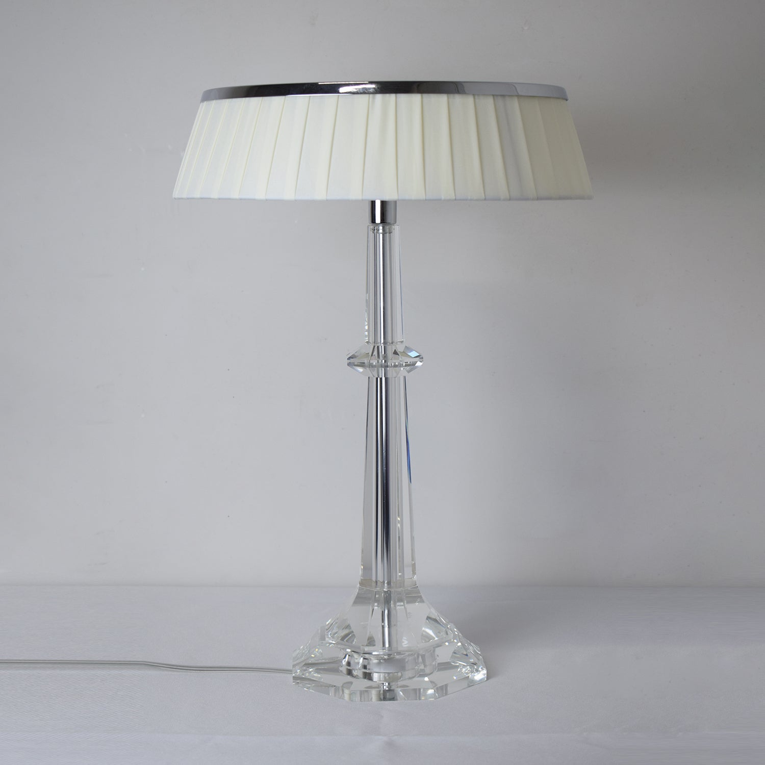 Haloza Fabric Luxurious Table Lamp-Neutral Decor