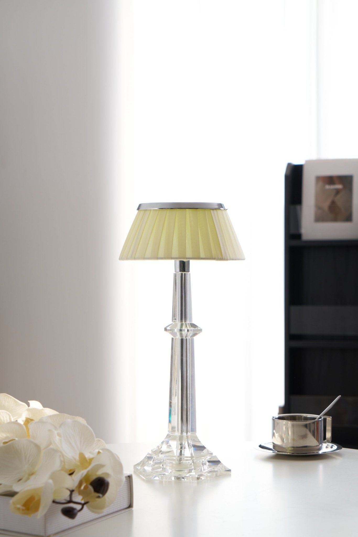 Haloza Fabric Luxurious Table Lamp-Neutral Decor
