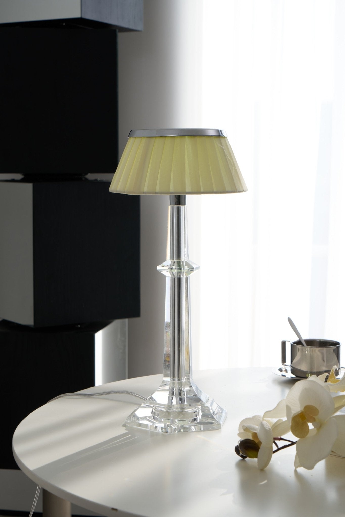 Haloza Fabric Luxurious Table Lamp-Neutral Decor
