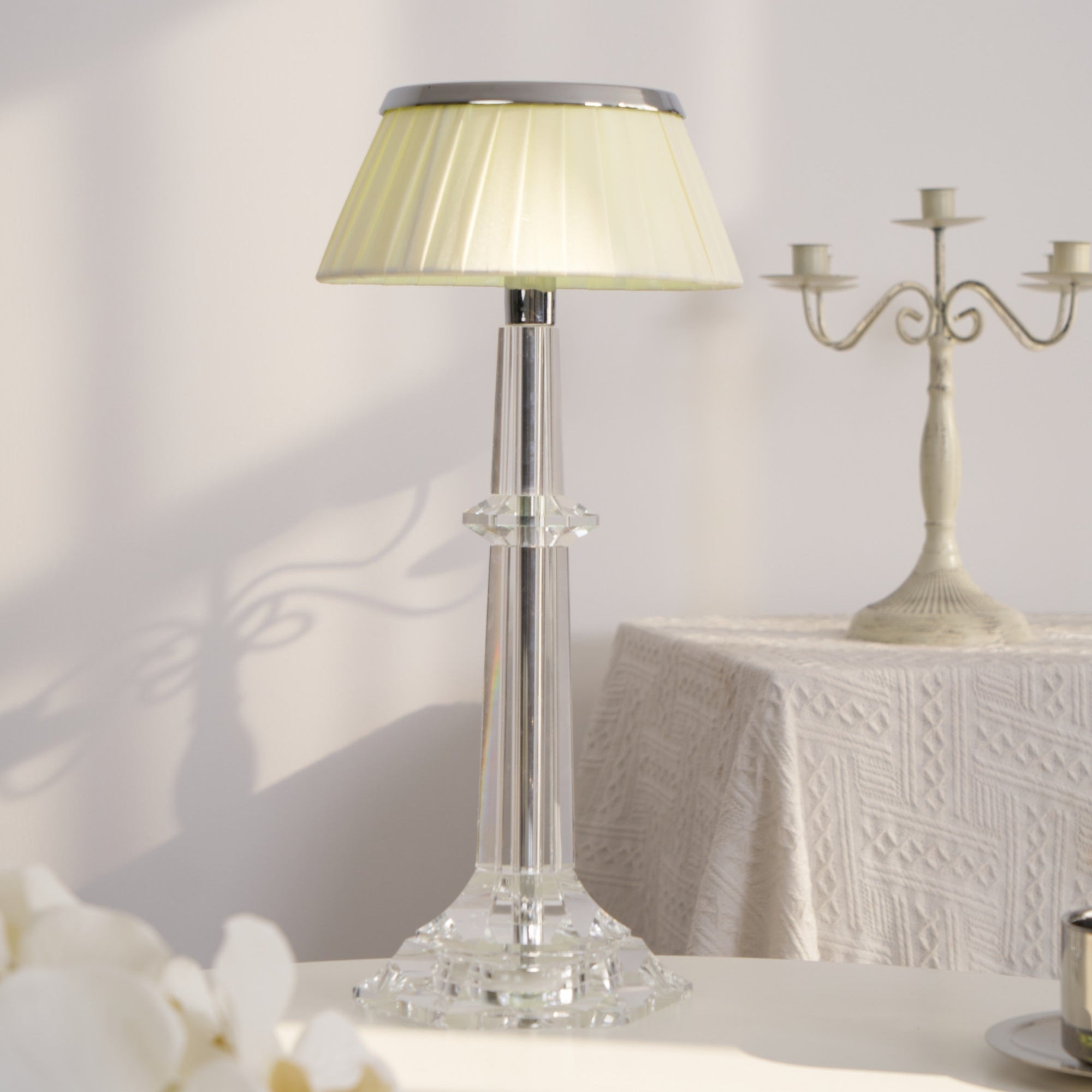 Haloza Fabric Luxurious Table Lamp-Neutral Decor