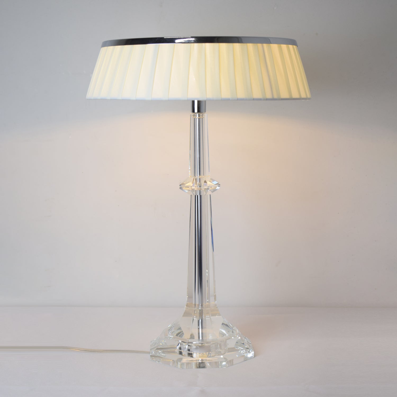 Haloza Fabric Luxurious Table Lamp-Neutral Decor
