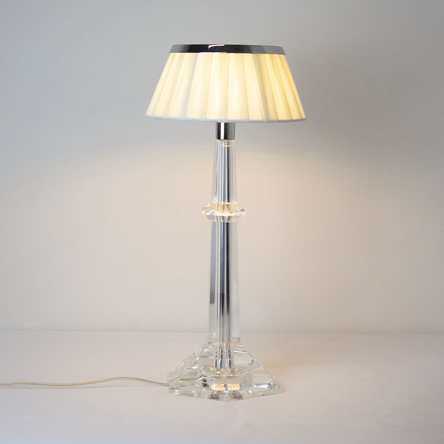 Haloza Fabric Luxurious Table Lamp-Neutral Decor