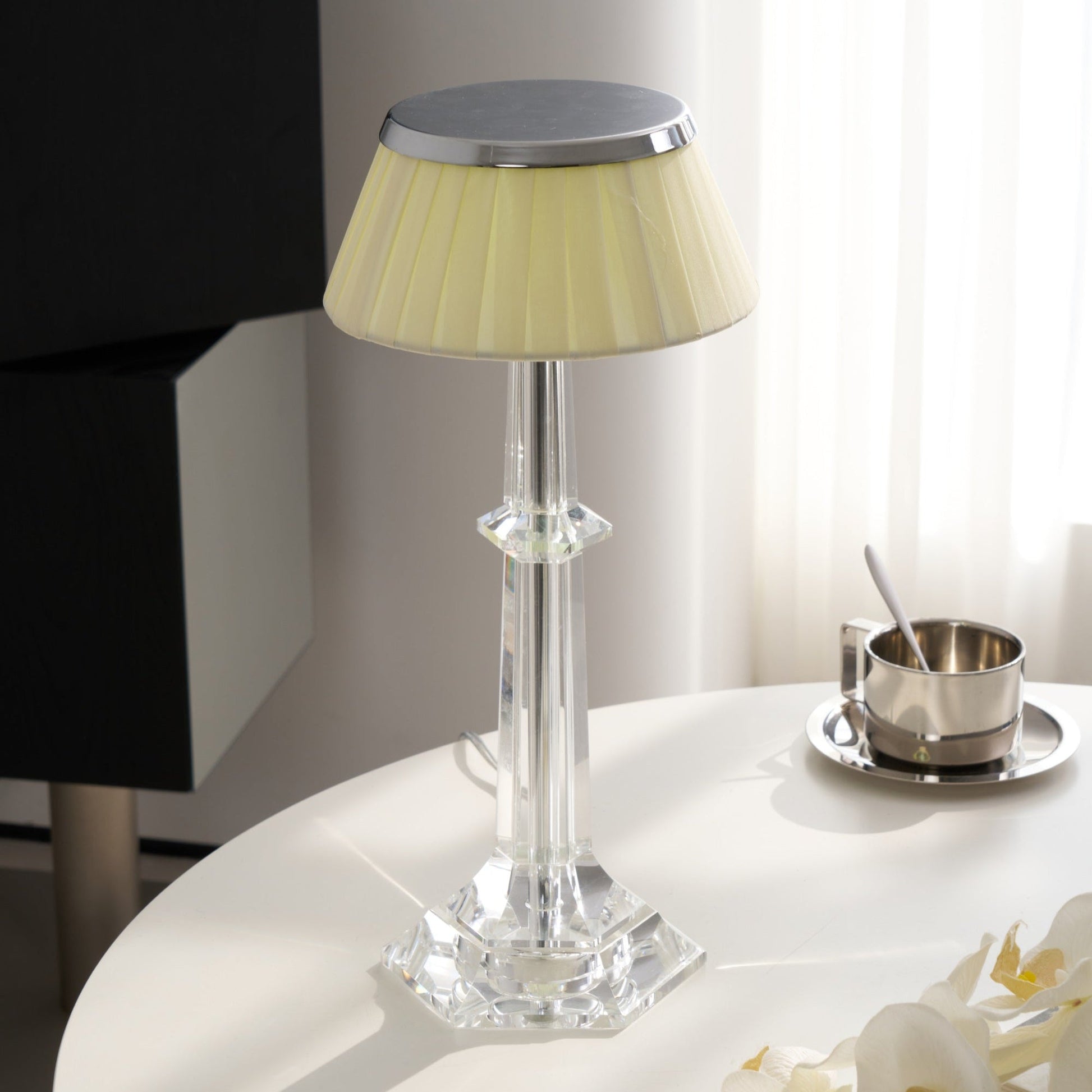Haloza Fabric Luxurious Table Lamp-Neutral Decor