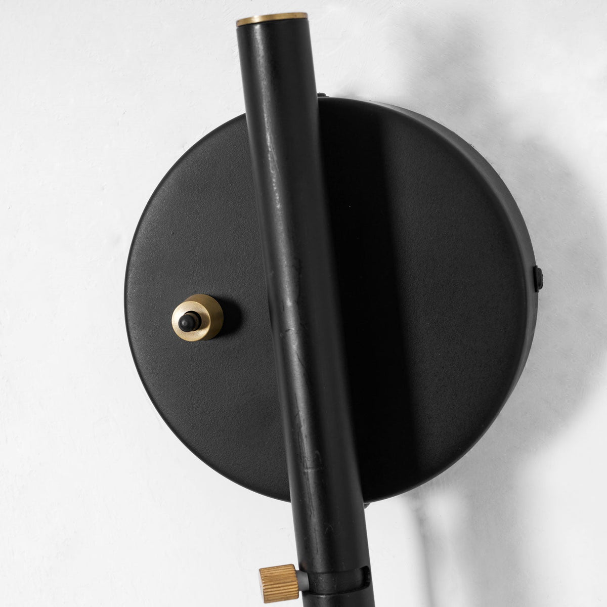 Versatile Arm Wall Sconce-Neutral Decor