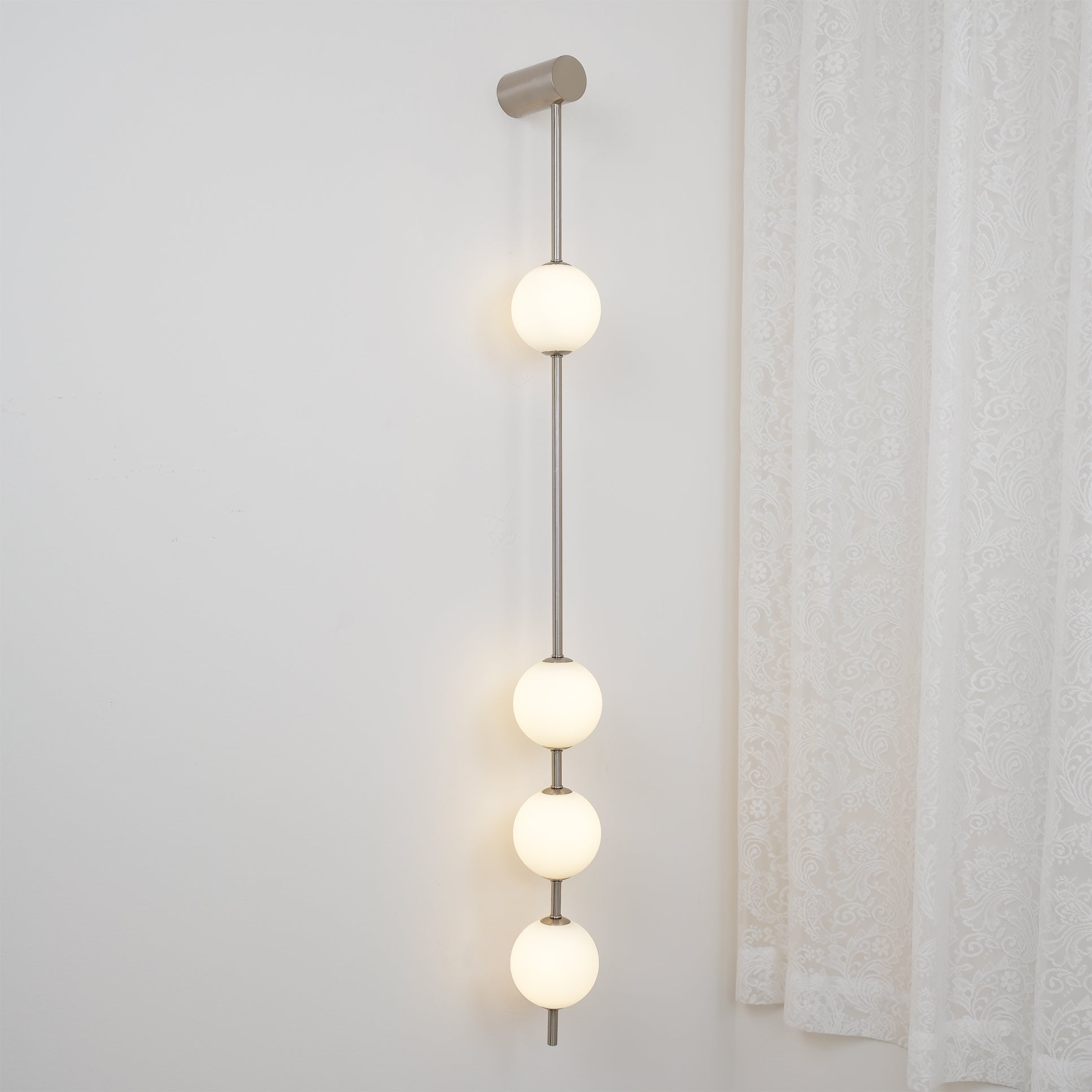 Lustra Wall Lamp Vertical Balls Brass-Neutral Decor