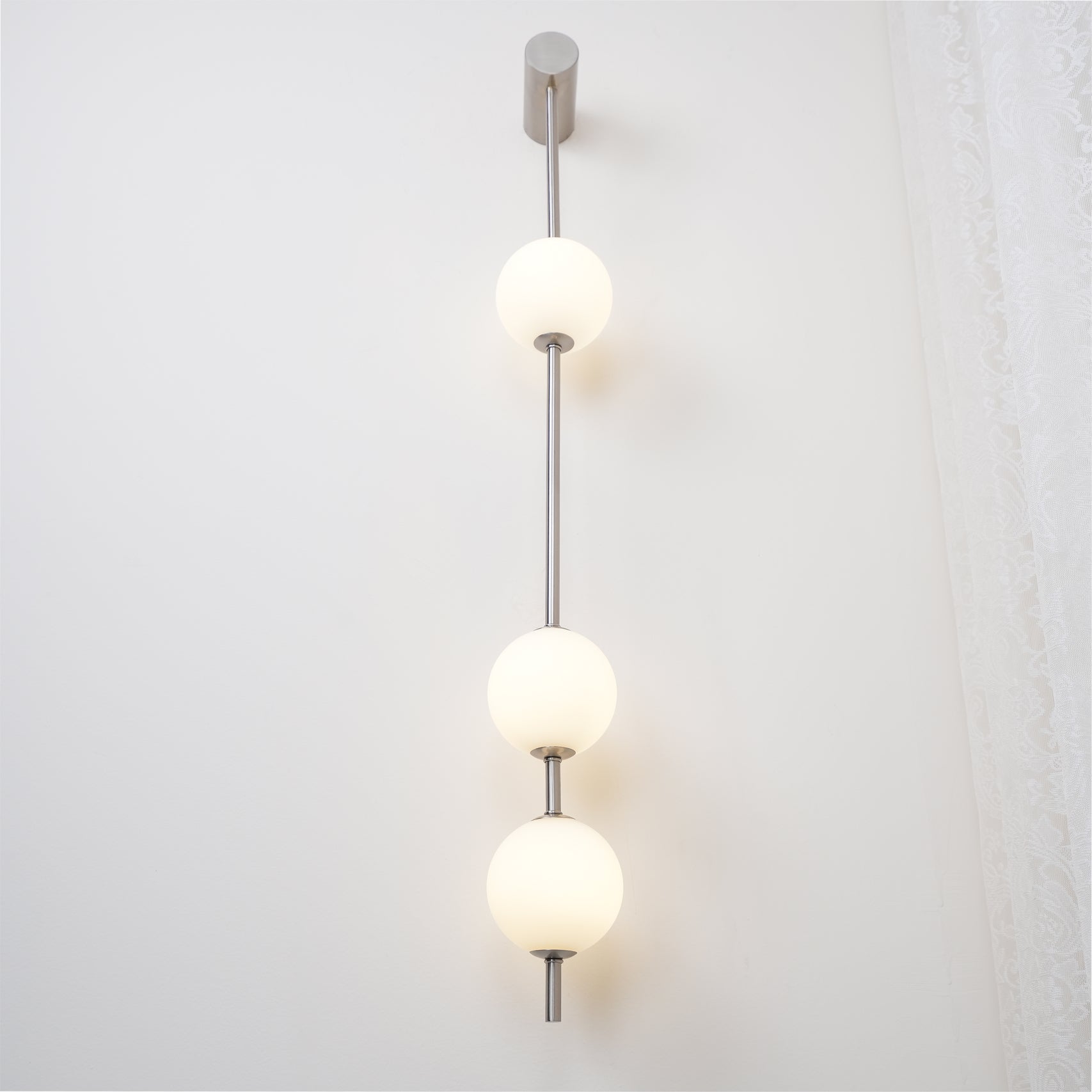 Lustra Wall Lamp Vertical Balls Brass-Neutral Decor