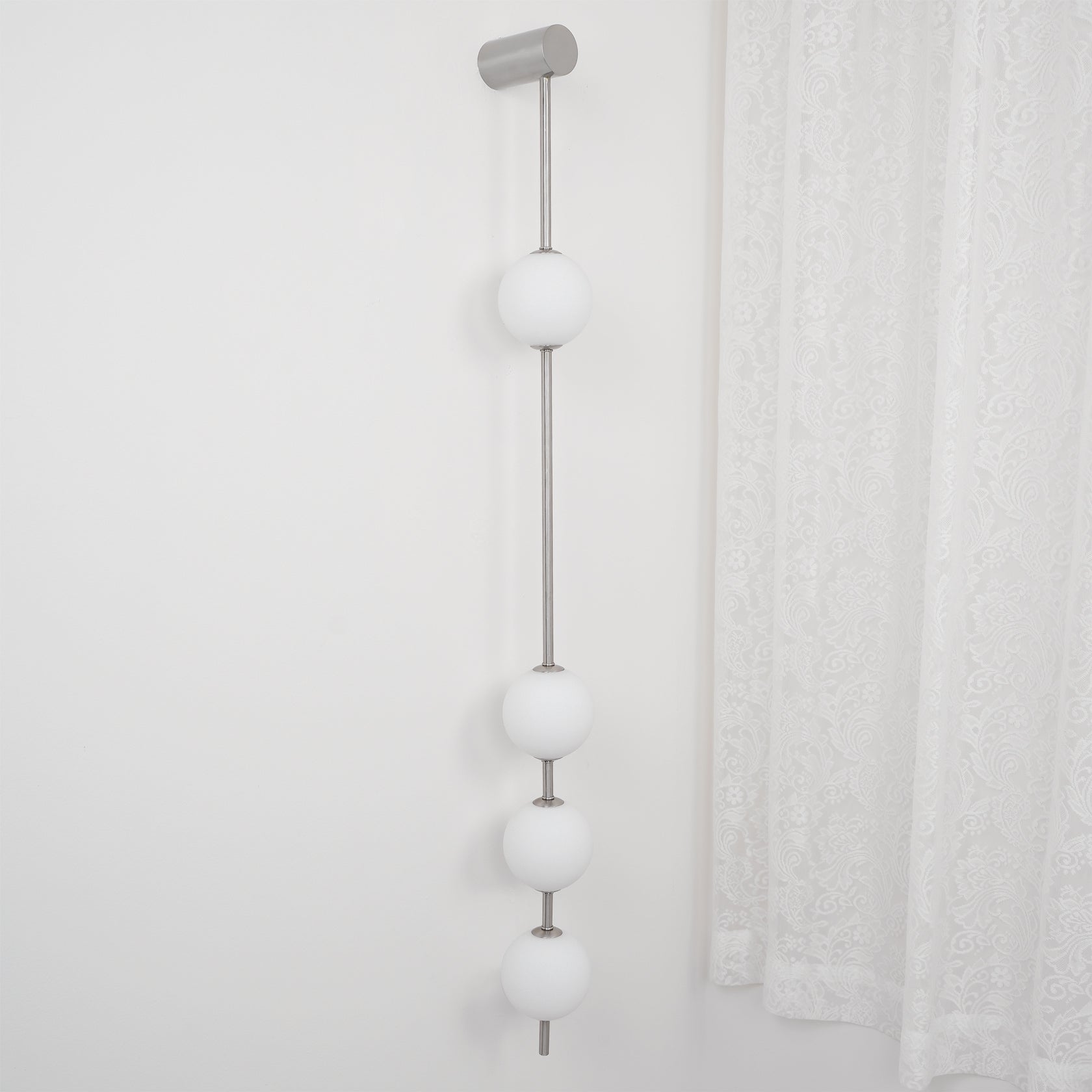 Lustra Wall Lamp Vertical Balls Brass-Neutral Decor