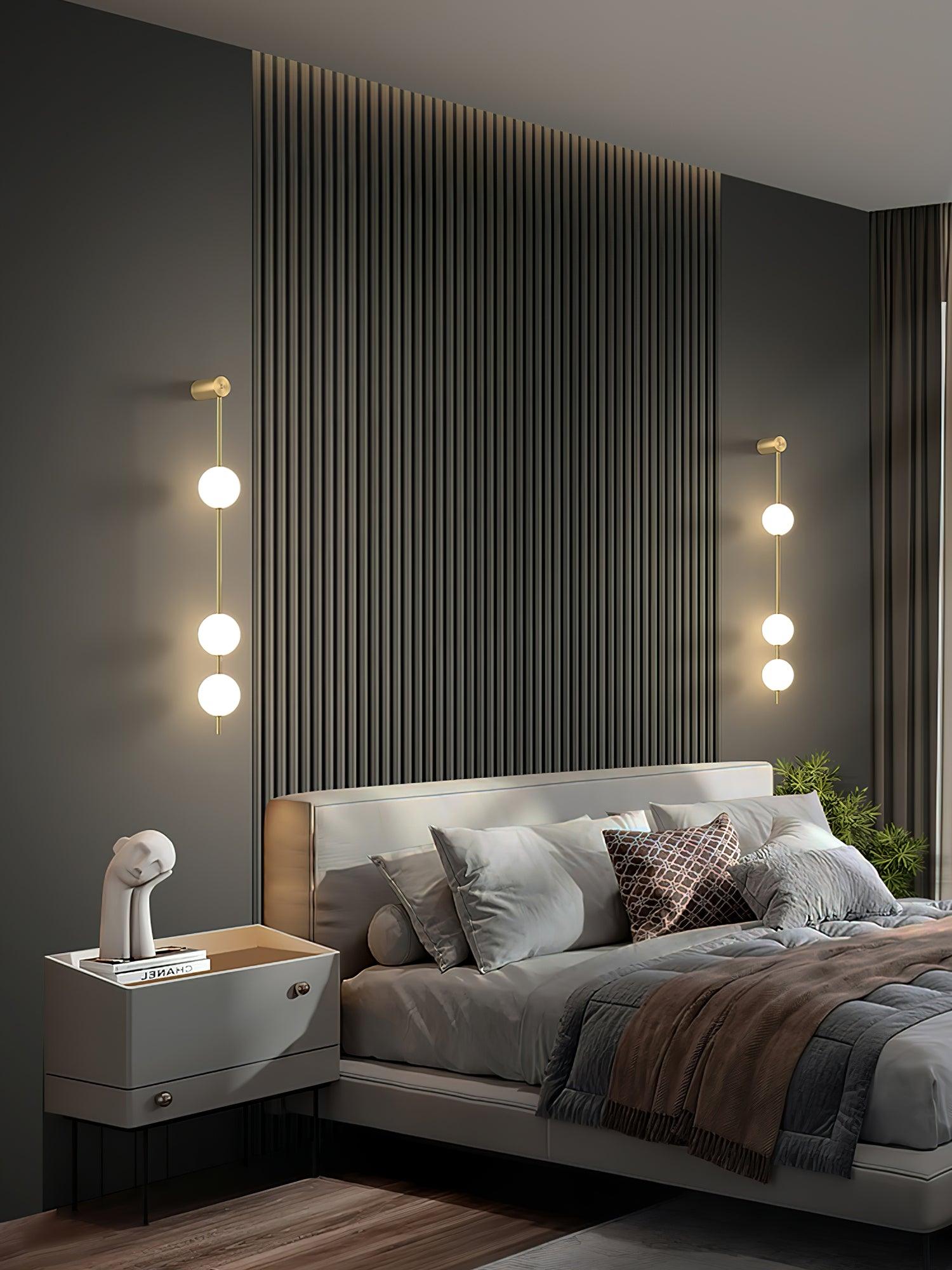 Lustra Wall Lamp Vertical Balls Brass-Neutral Decor