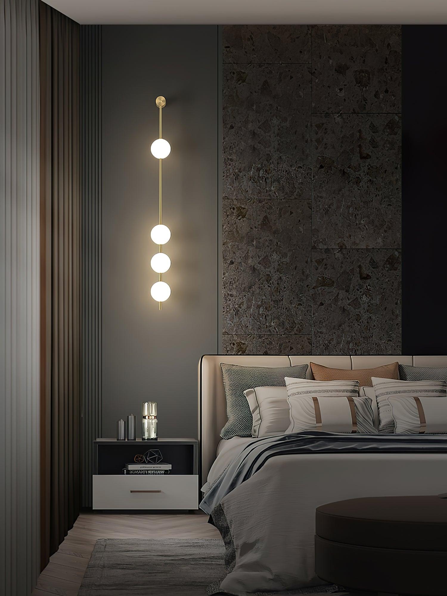 Lustra Wall Lamp Vertical Balls Brass-Neutral Decor