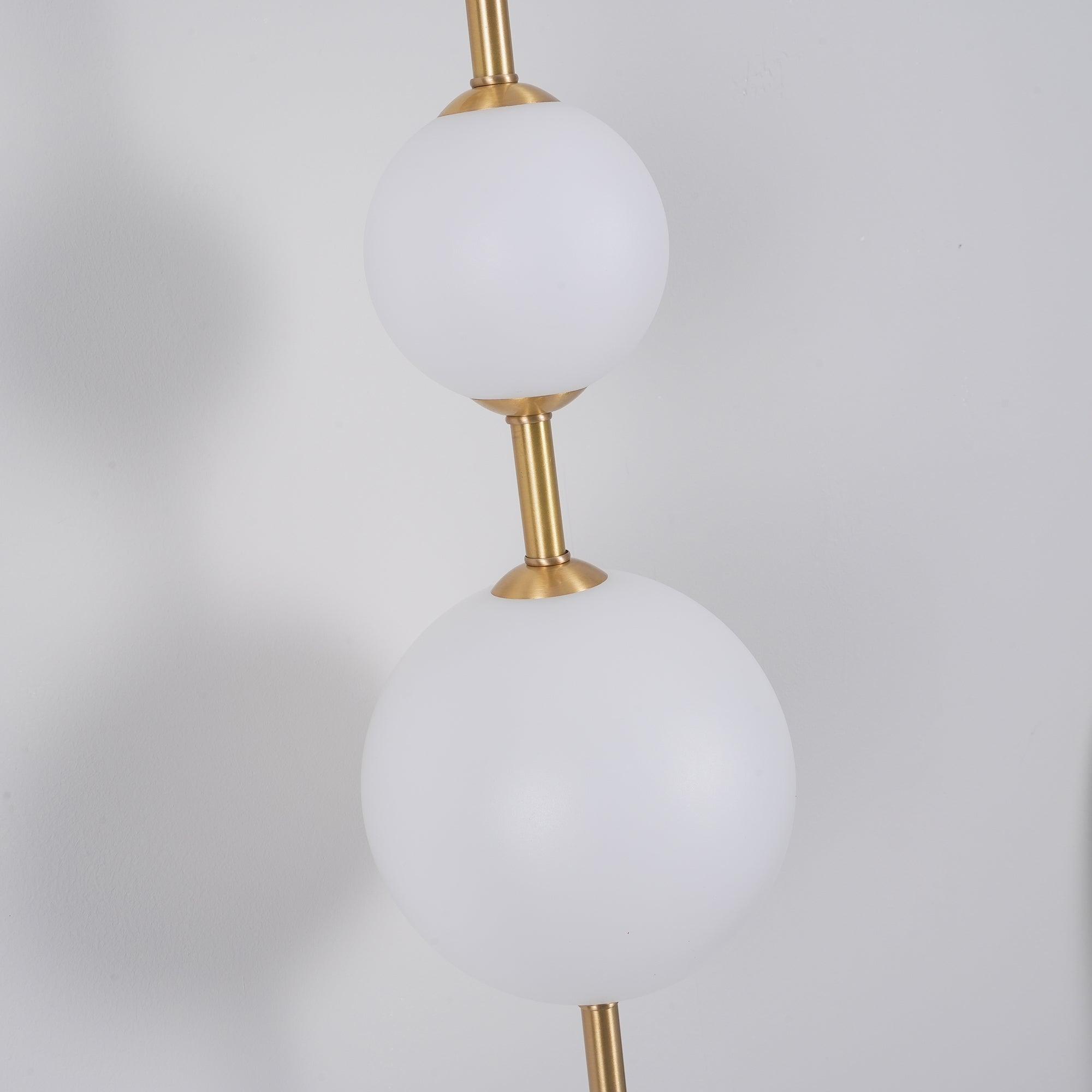 Lustra Wall Lamp Vertical Globe Minimalist-Neutral Decor