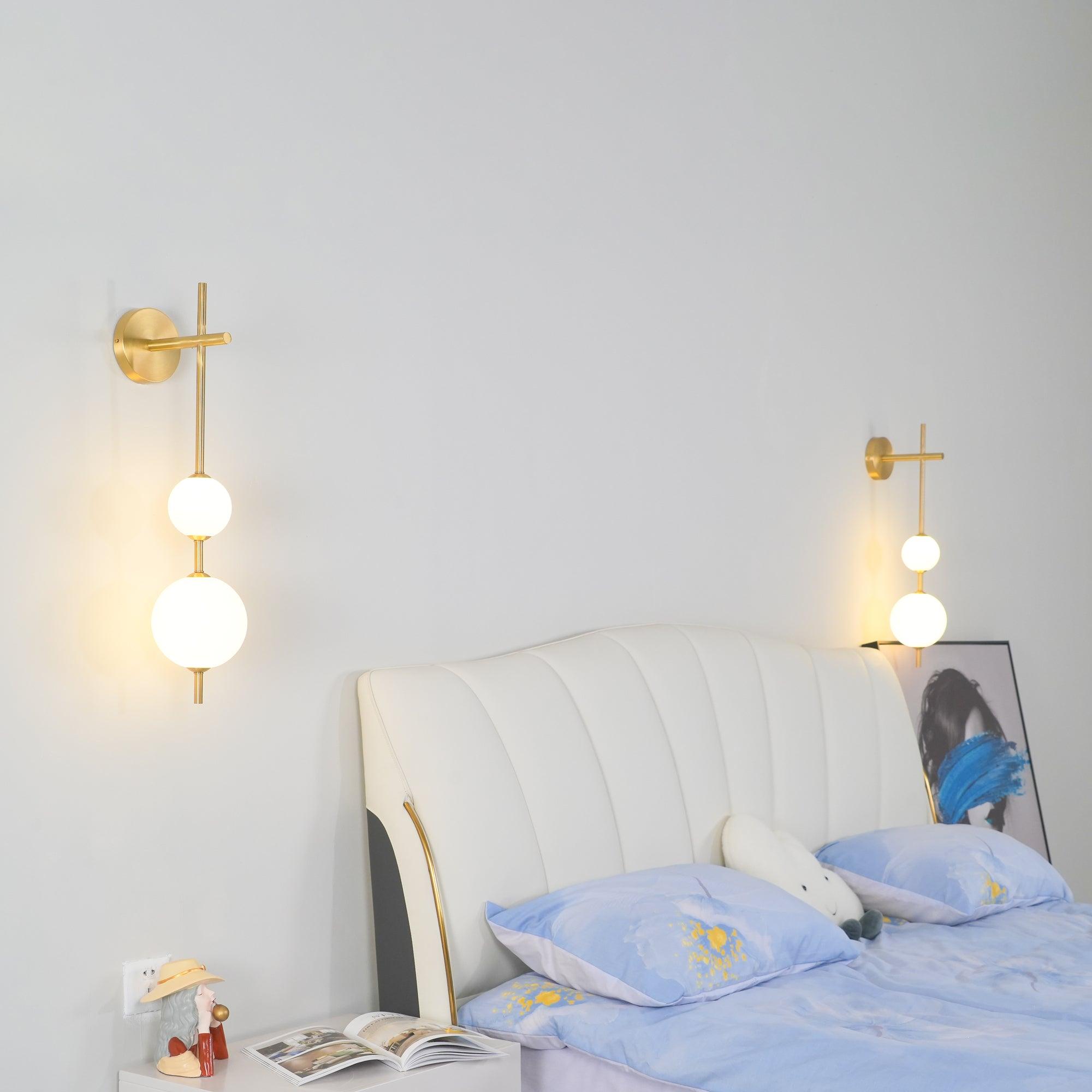 Lustra Wall Lamp Vertical Globe Minimalist-Neutral Decor