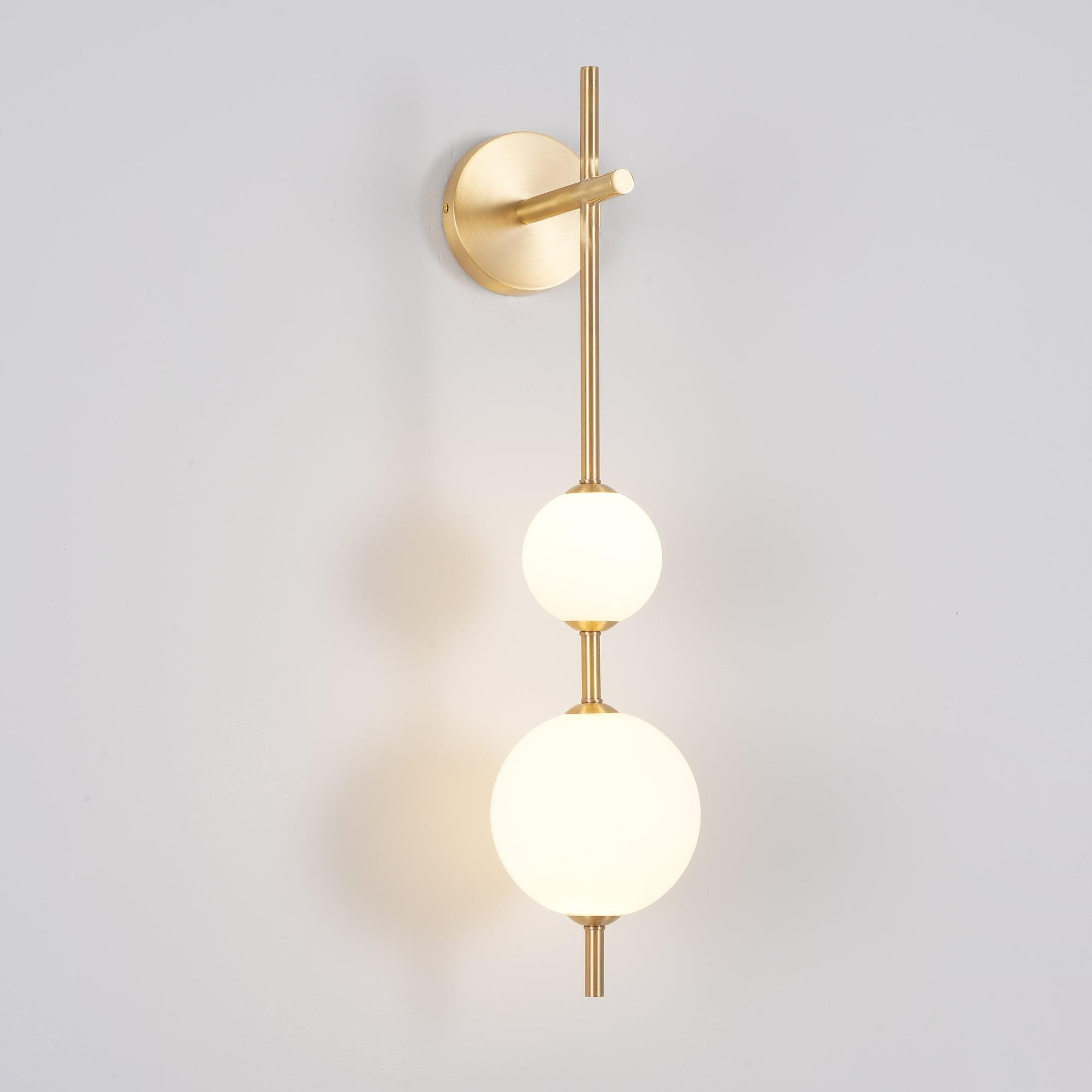 Lustra Wall Lamp Vertical Globe Minimalist-Neutral Decor