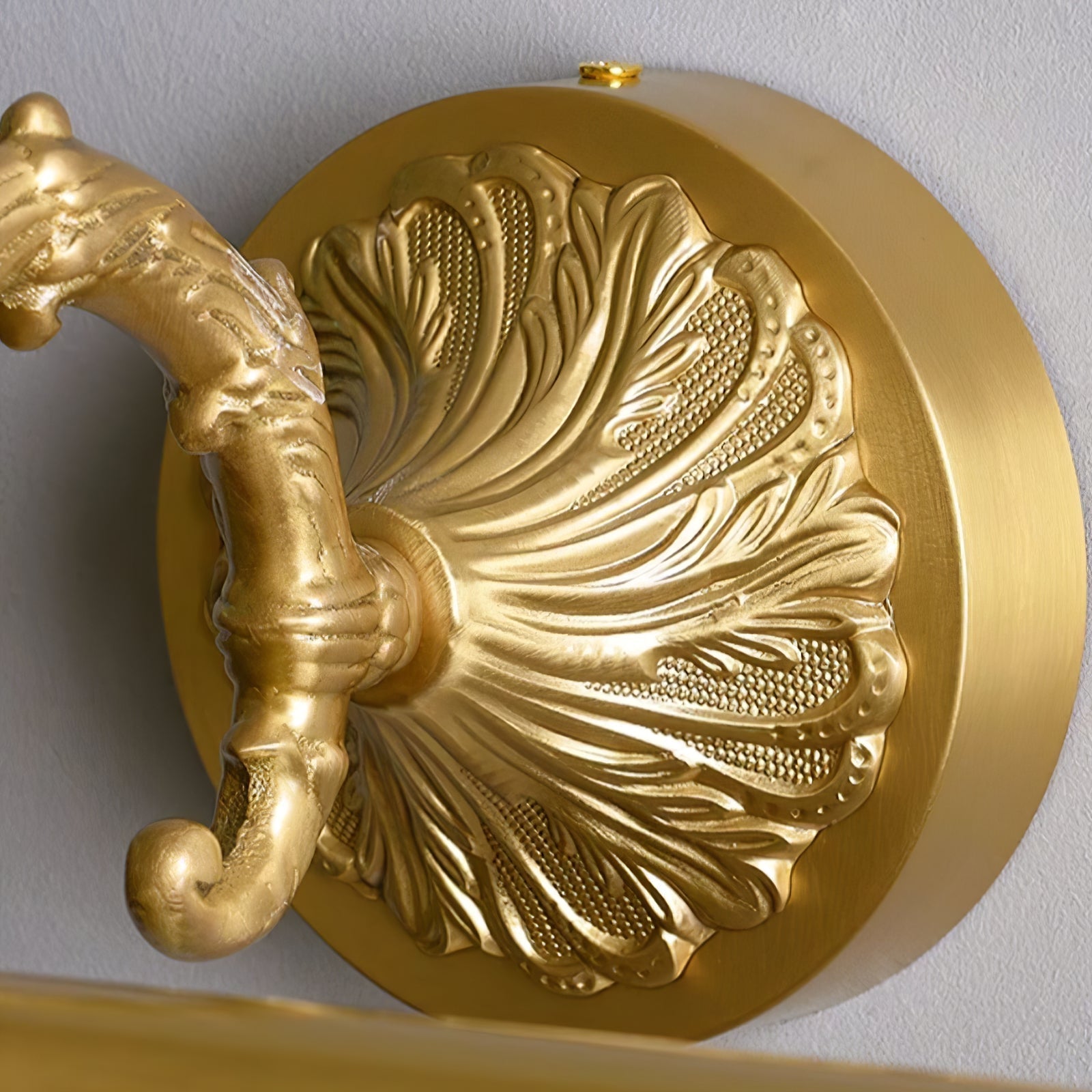 Cloren Premium Nordic Art Vanity Brass Wall Light-Neutral Decor