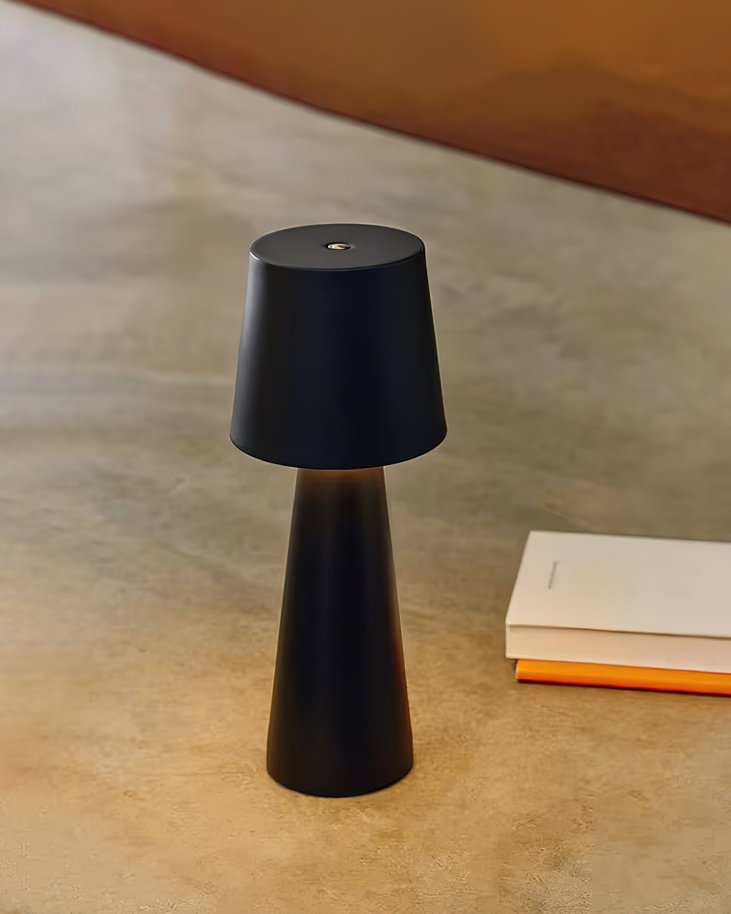 Cloey Table Lamp