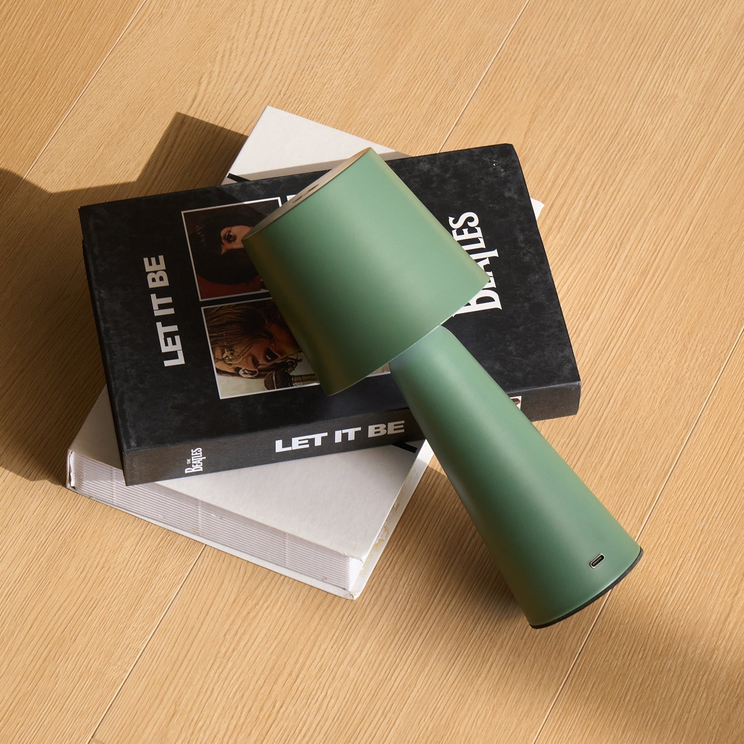 Cloey Table Lamp