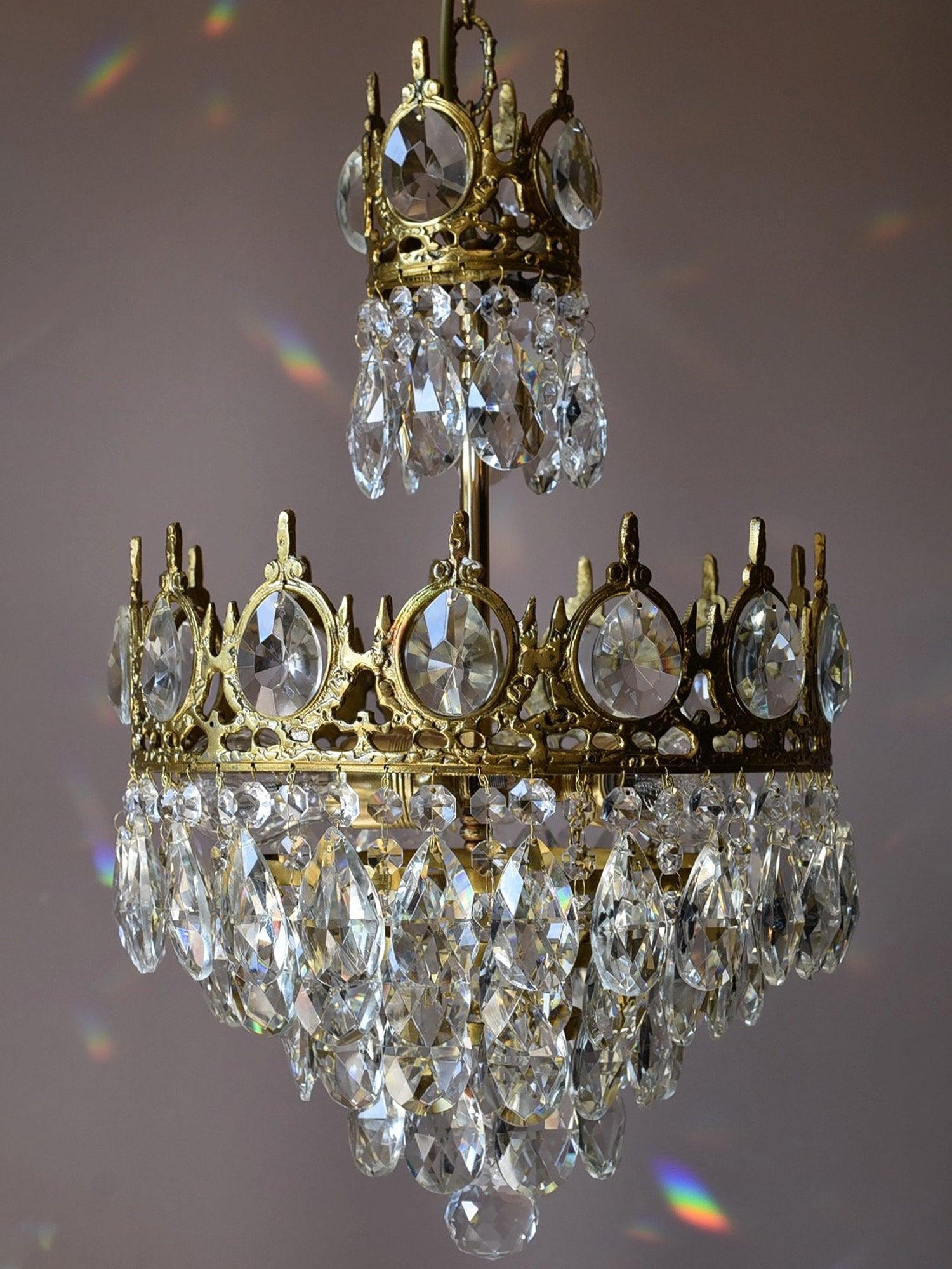 Kostix Pendant Lamp Vintage Crystal Droplets-Neutral Decor