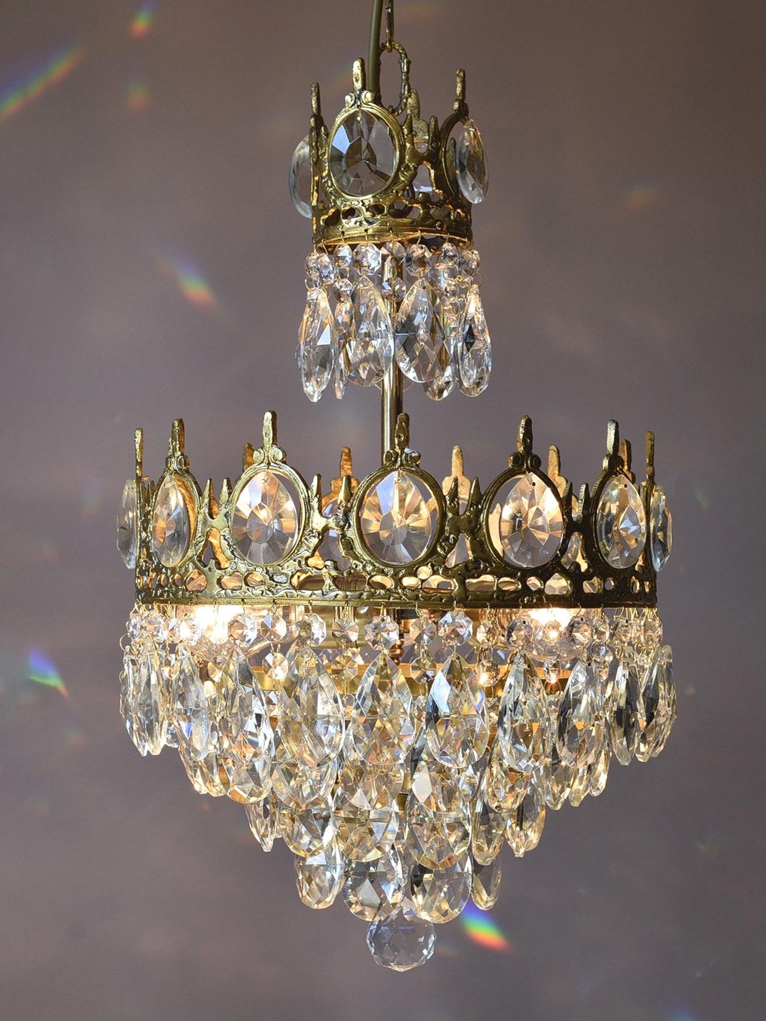 Kostix Pendant Lamp Vintage Crystal Droplets-Neutral Decor