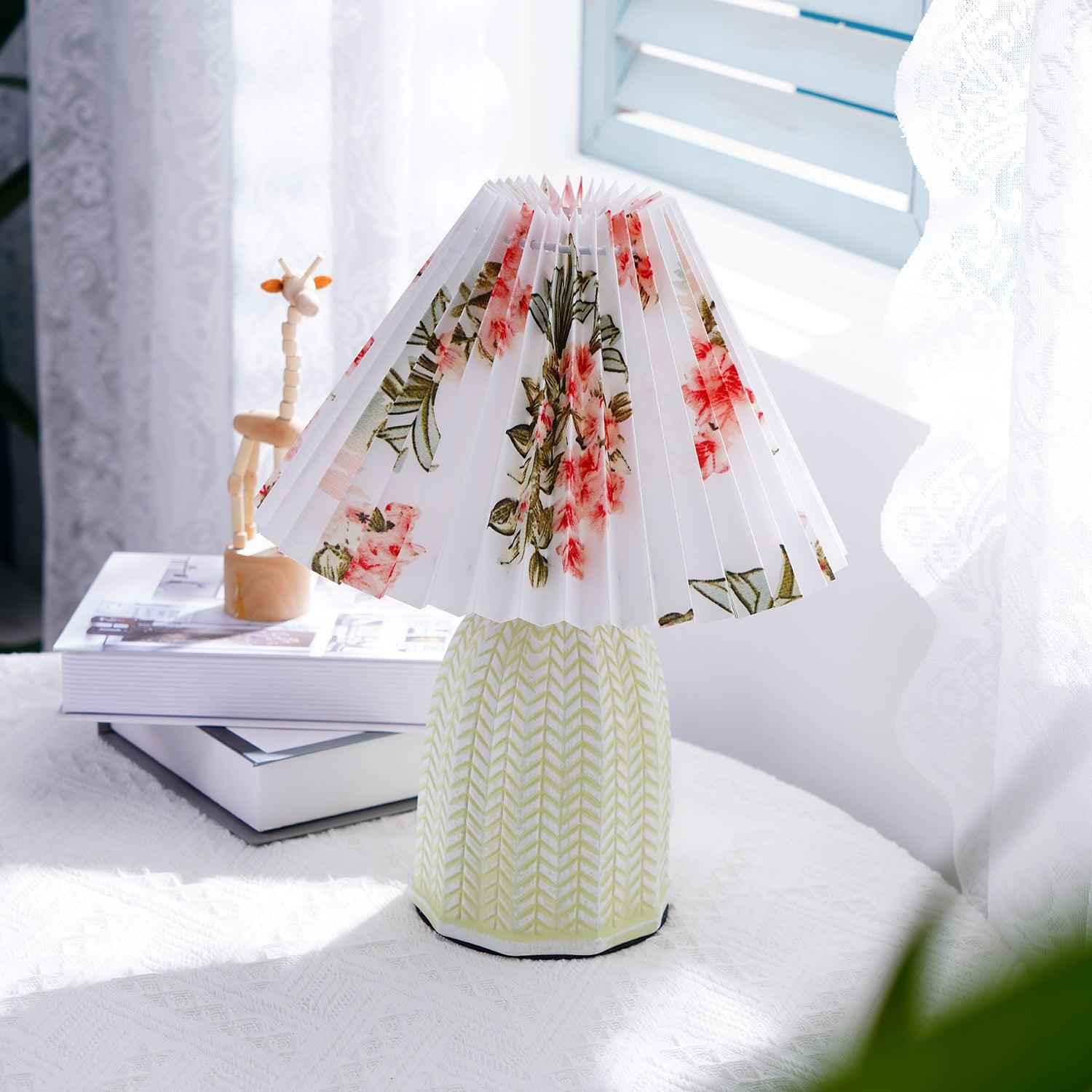 Xenlor Fabric Vintage Table Lamp-Neutral Decor