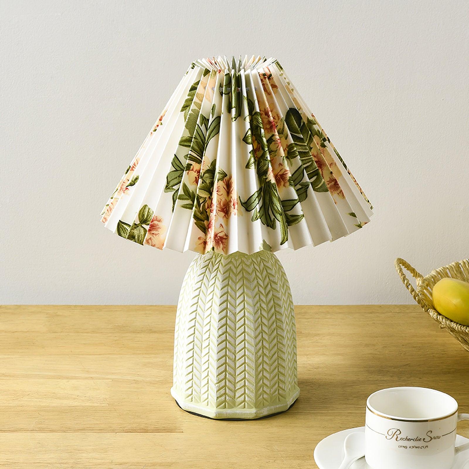 Xenlor Fabric Vintage Table Lamp-Neutral Decor