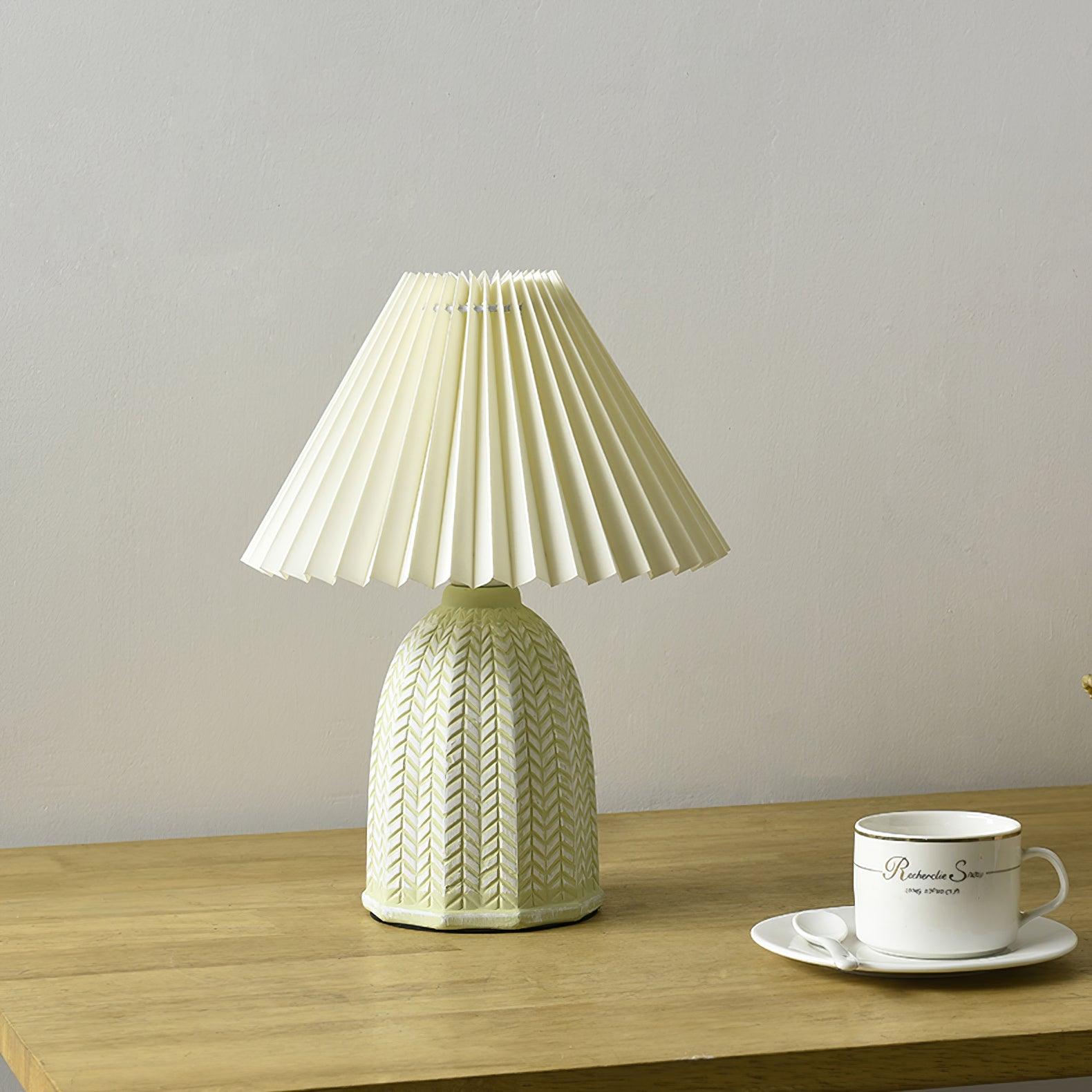 Xenlor Fabric Vintage Table Lamp-Neutral Decor